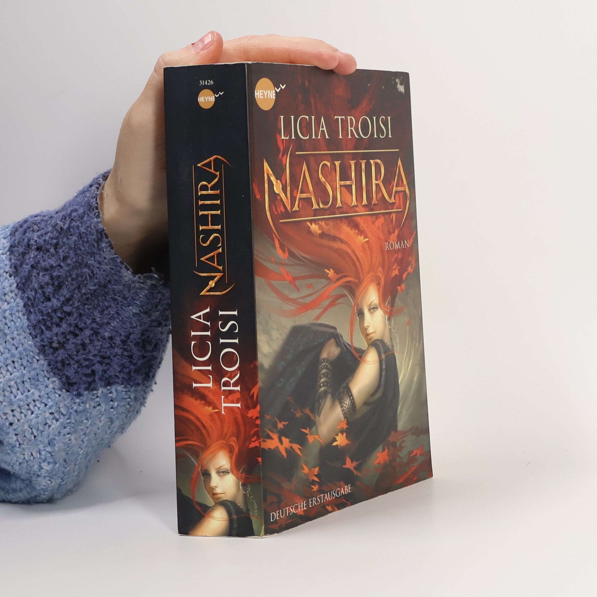 Licia Troisi Nashira 01