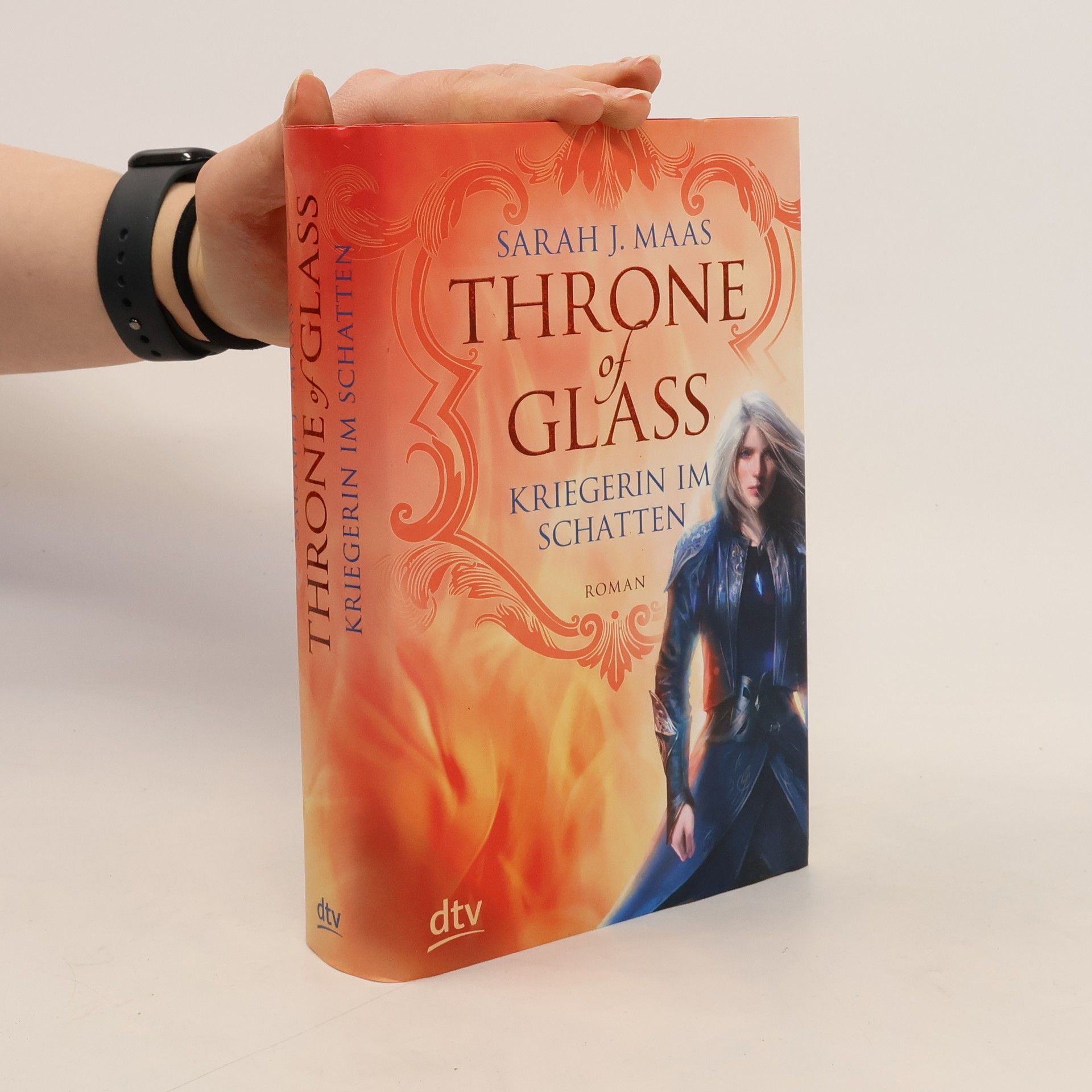 Sarah J. Maas Throne of Glass