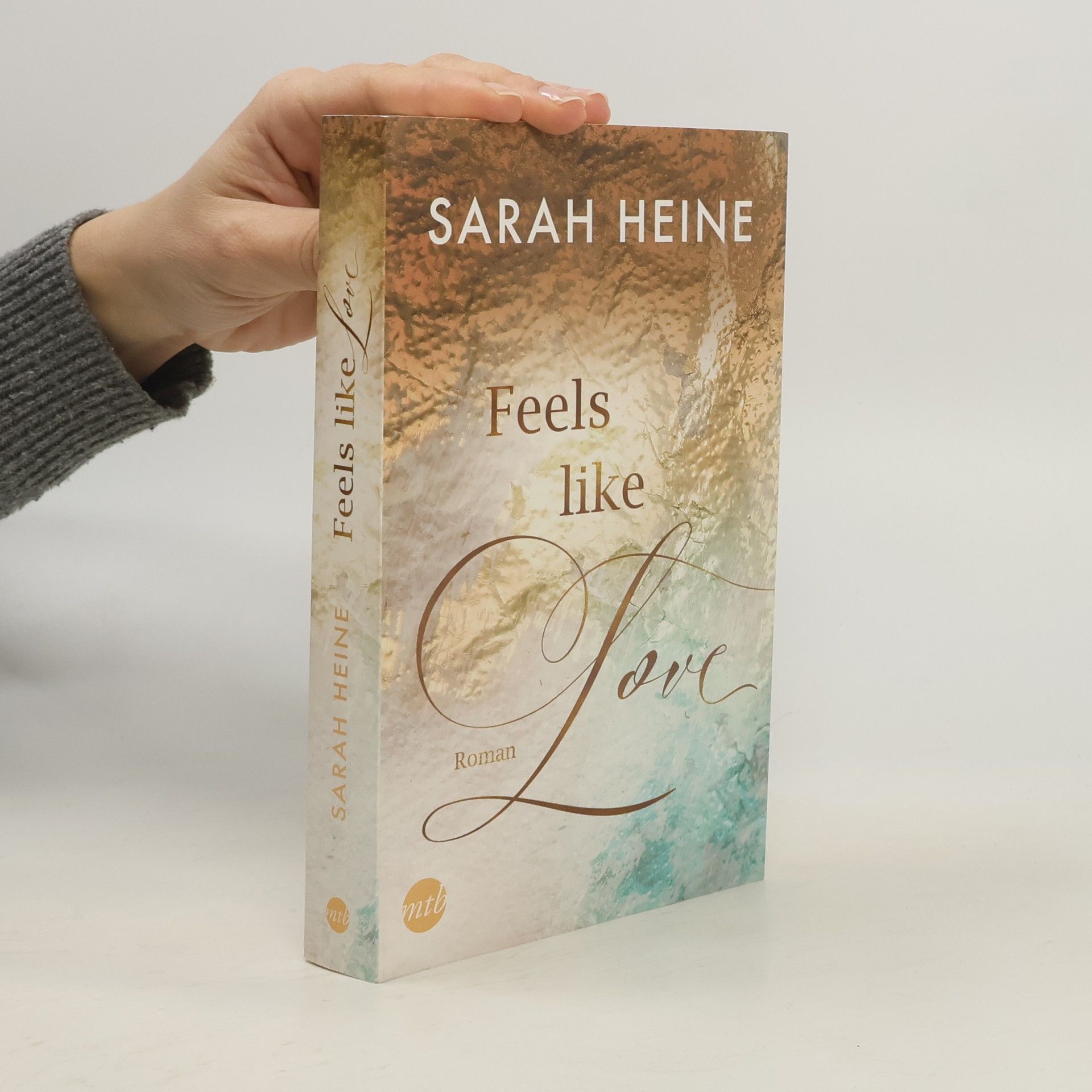 Sarah Heine Feels like Love