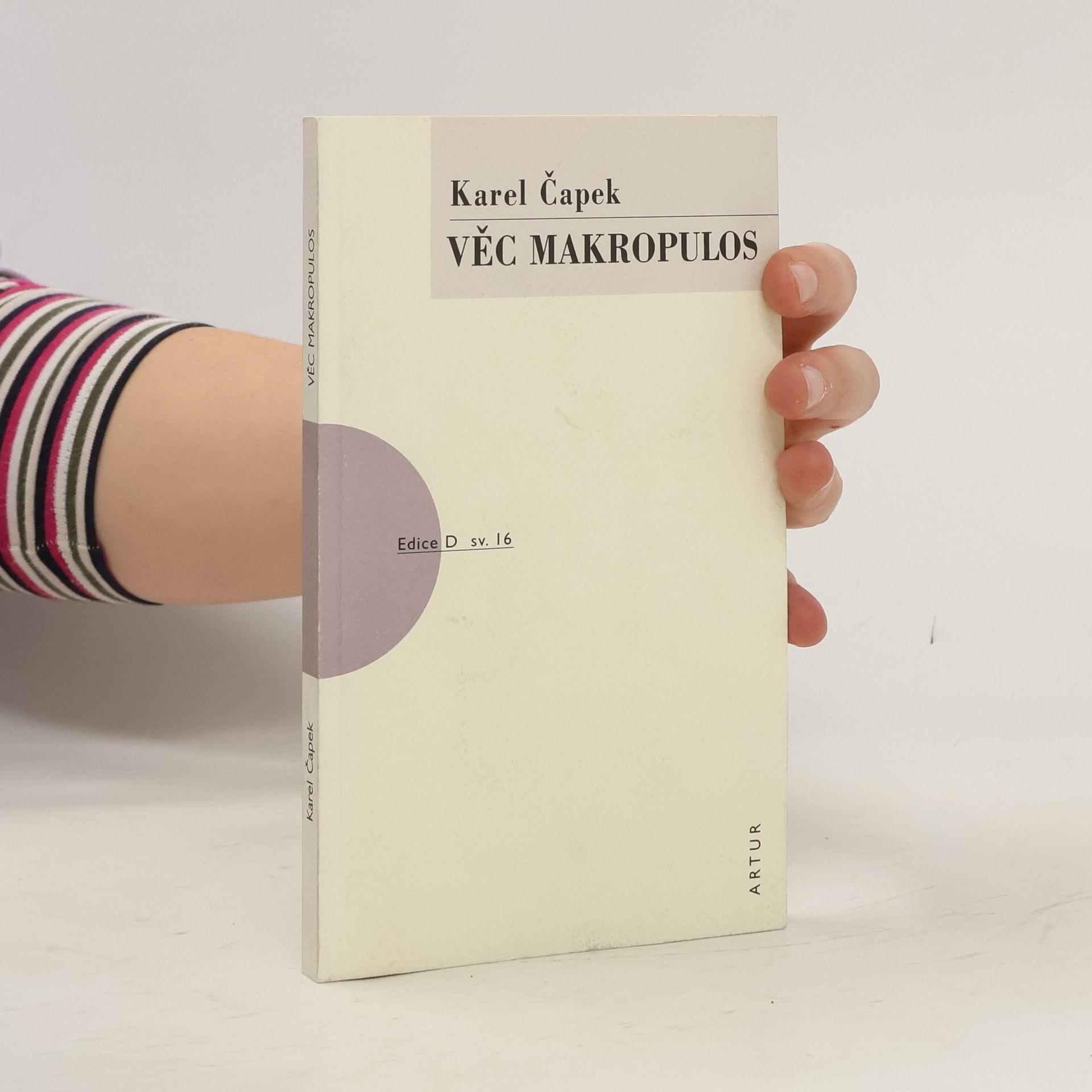 Karel Čapek Věc Makropulos : komedie o třech dějstvích s přeměnou