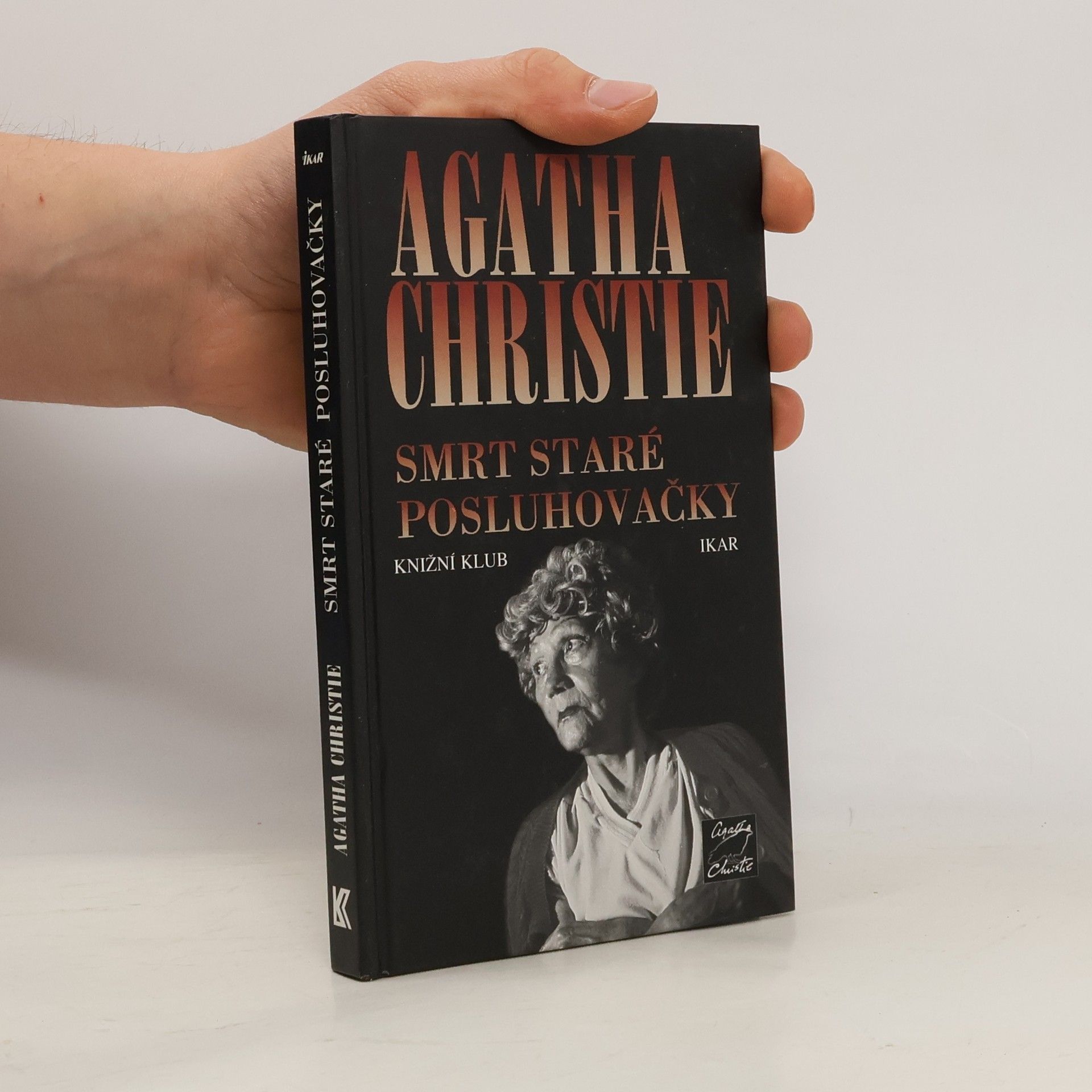 Agatha Christie Smrt staré posluhovačky