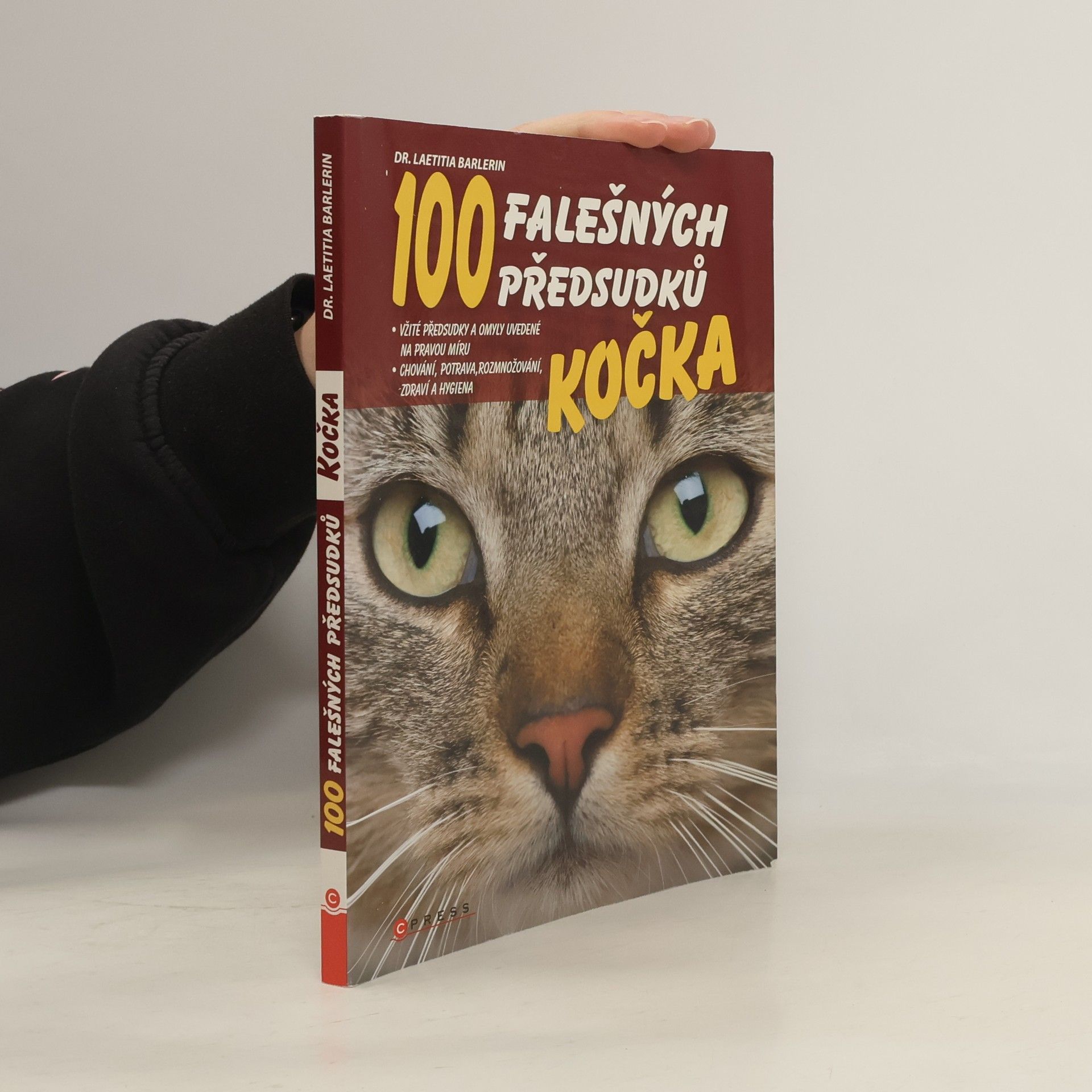 Laetitia Barlerin Kočka. 100 falešných předsudků