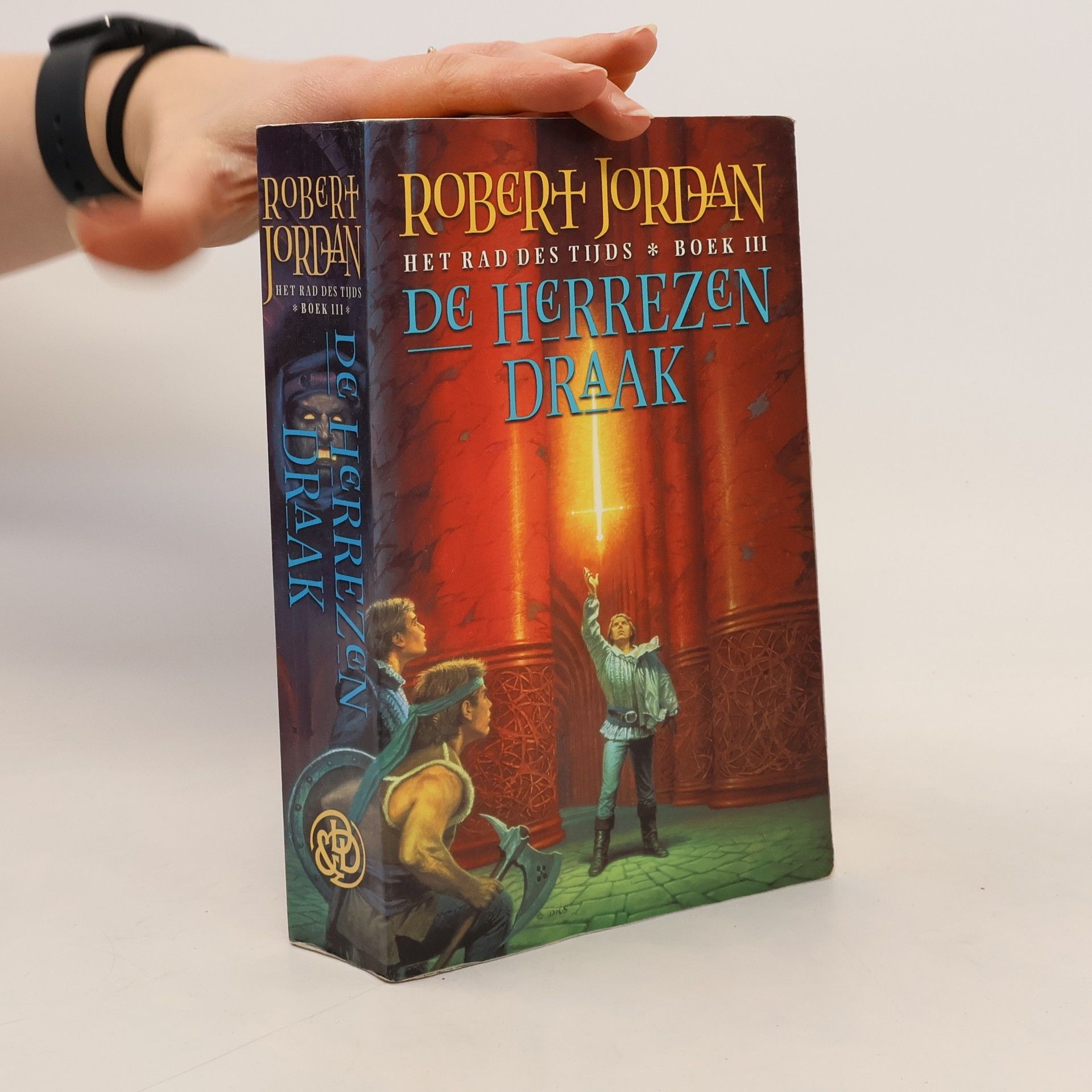 Robert Jordan Het Rad des Tijds - 3: De Herrezen Draak