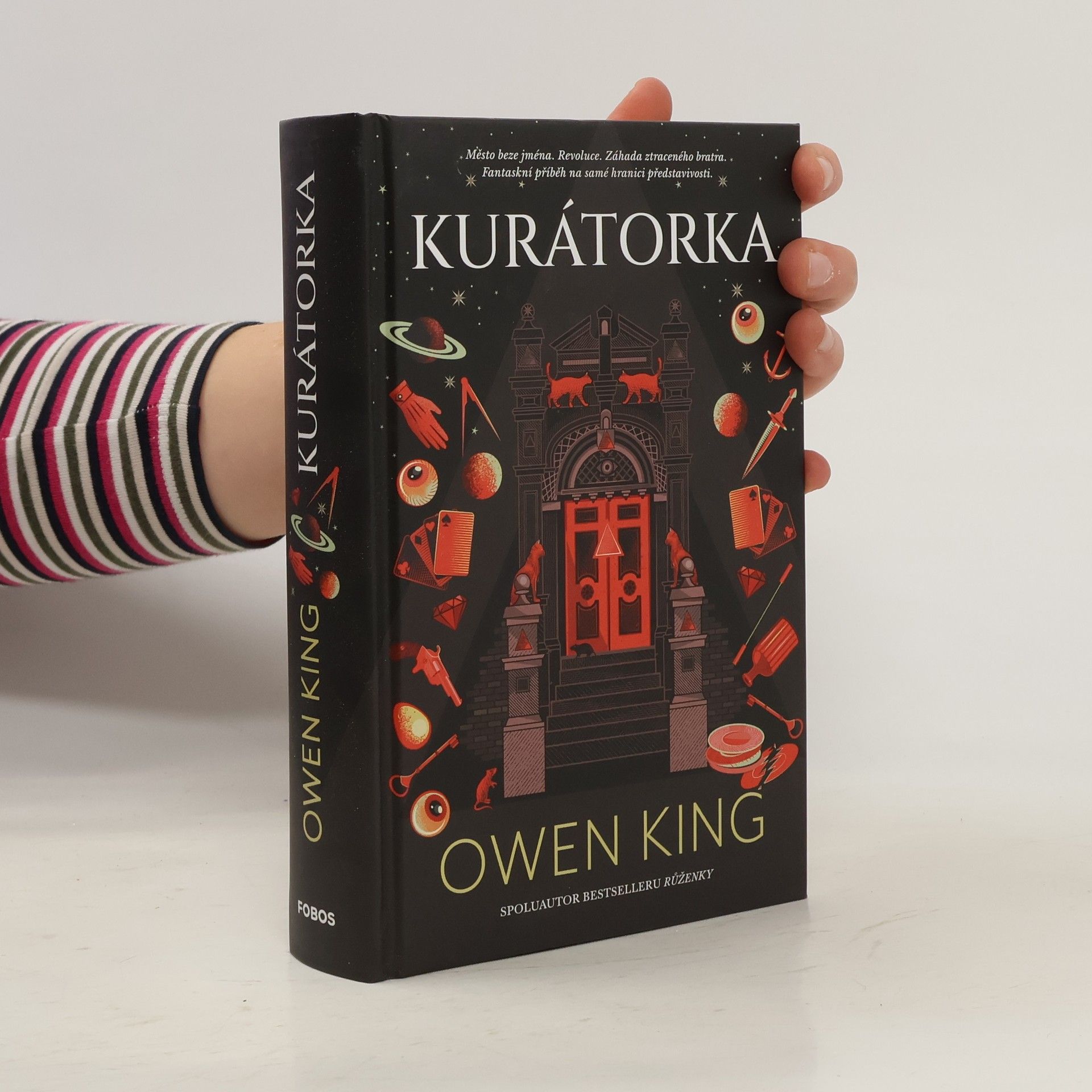 Owen King Kurátorka