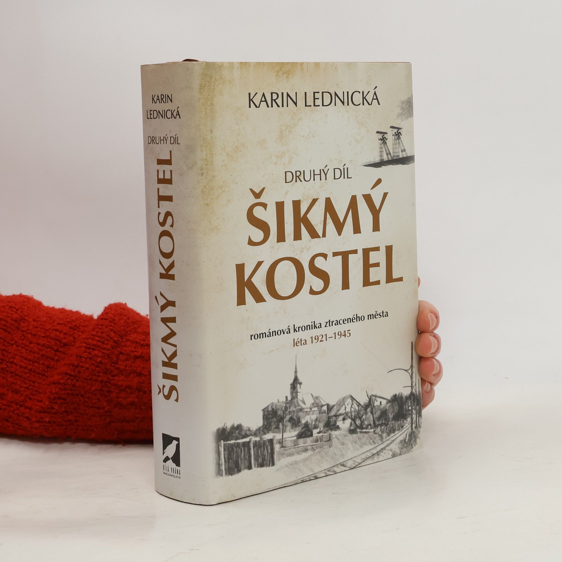 Karin Lednická Šikmý kostel 2