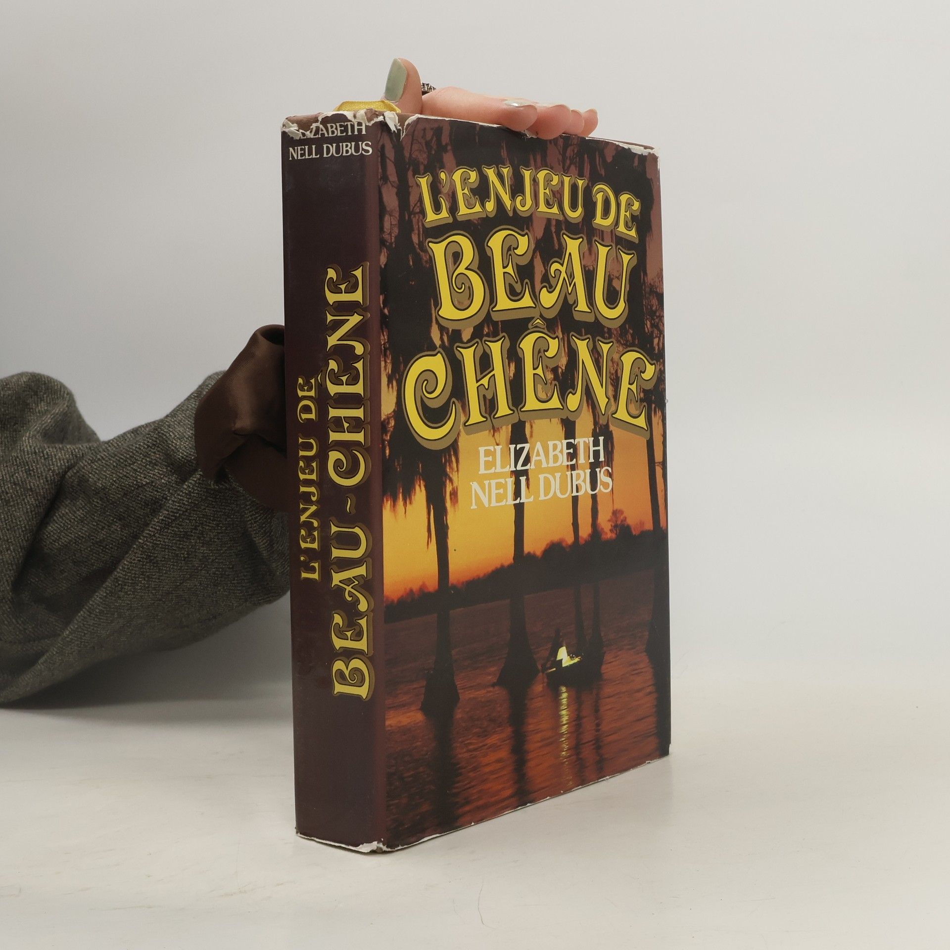 Elizabeth Nell Dubus L'Enjeu de Beau-Chêne