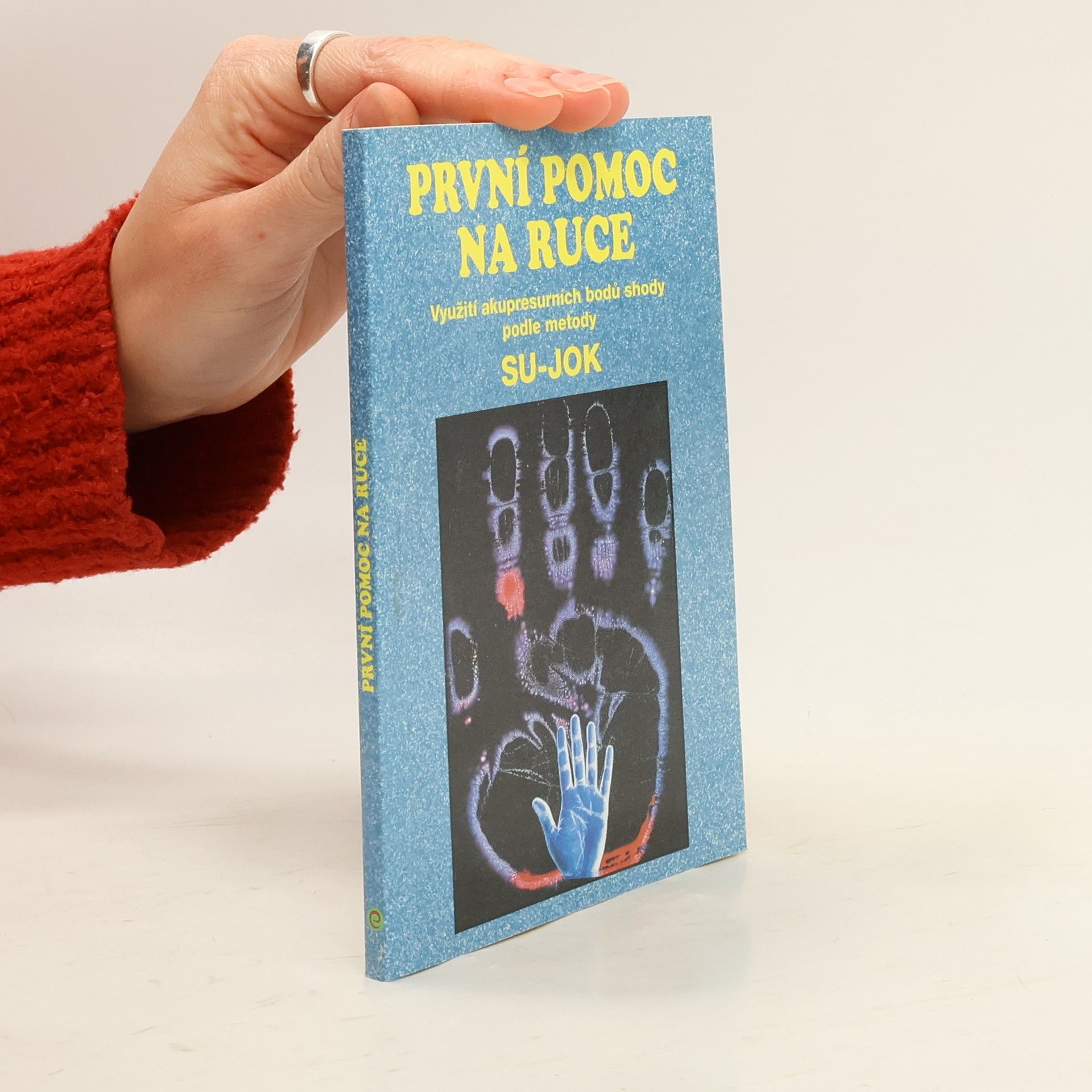 První pomoc na ruce