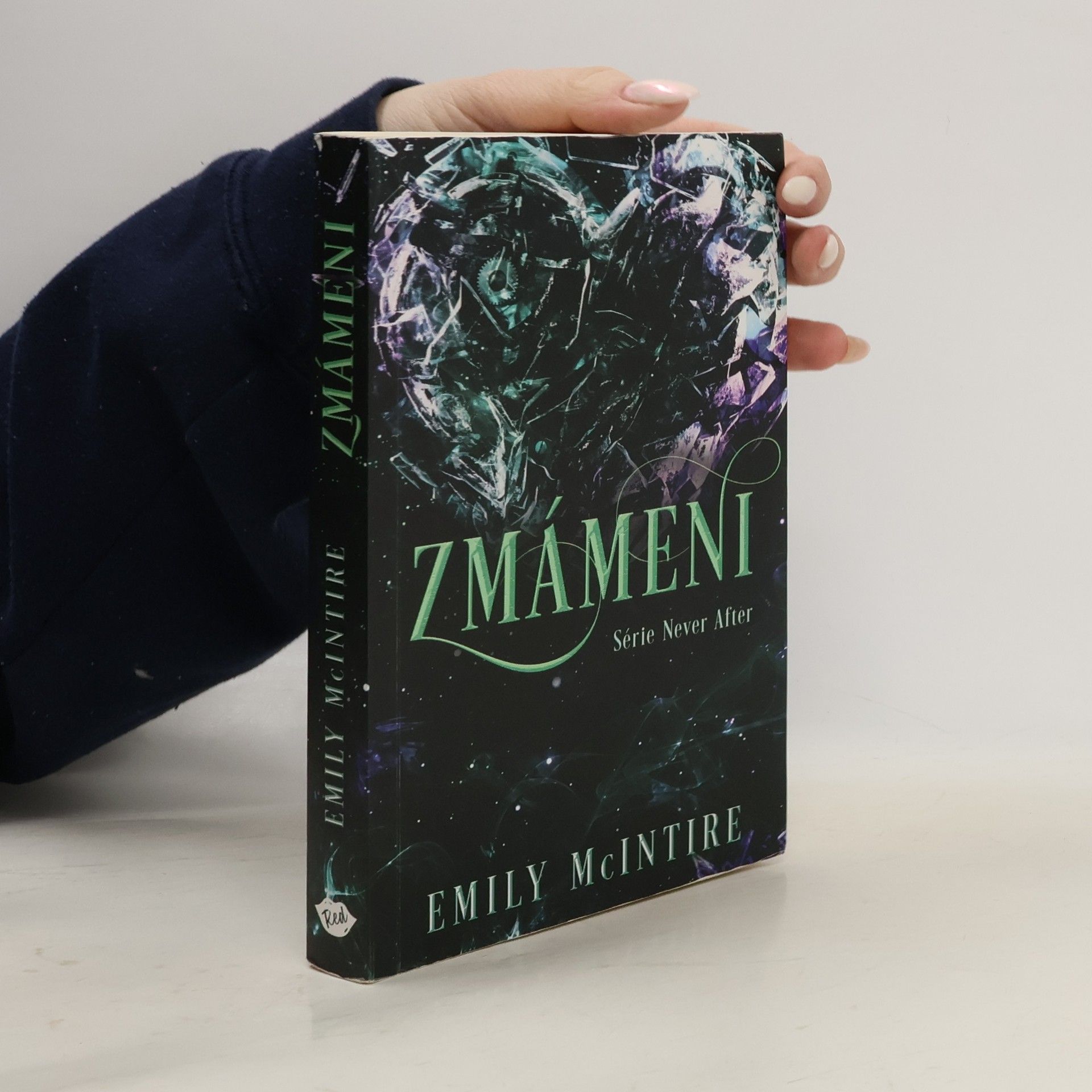 Emily McIntire Zmámeni