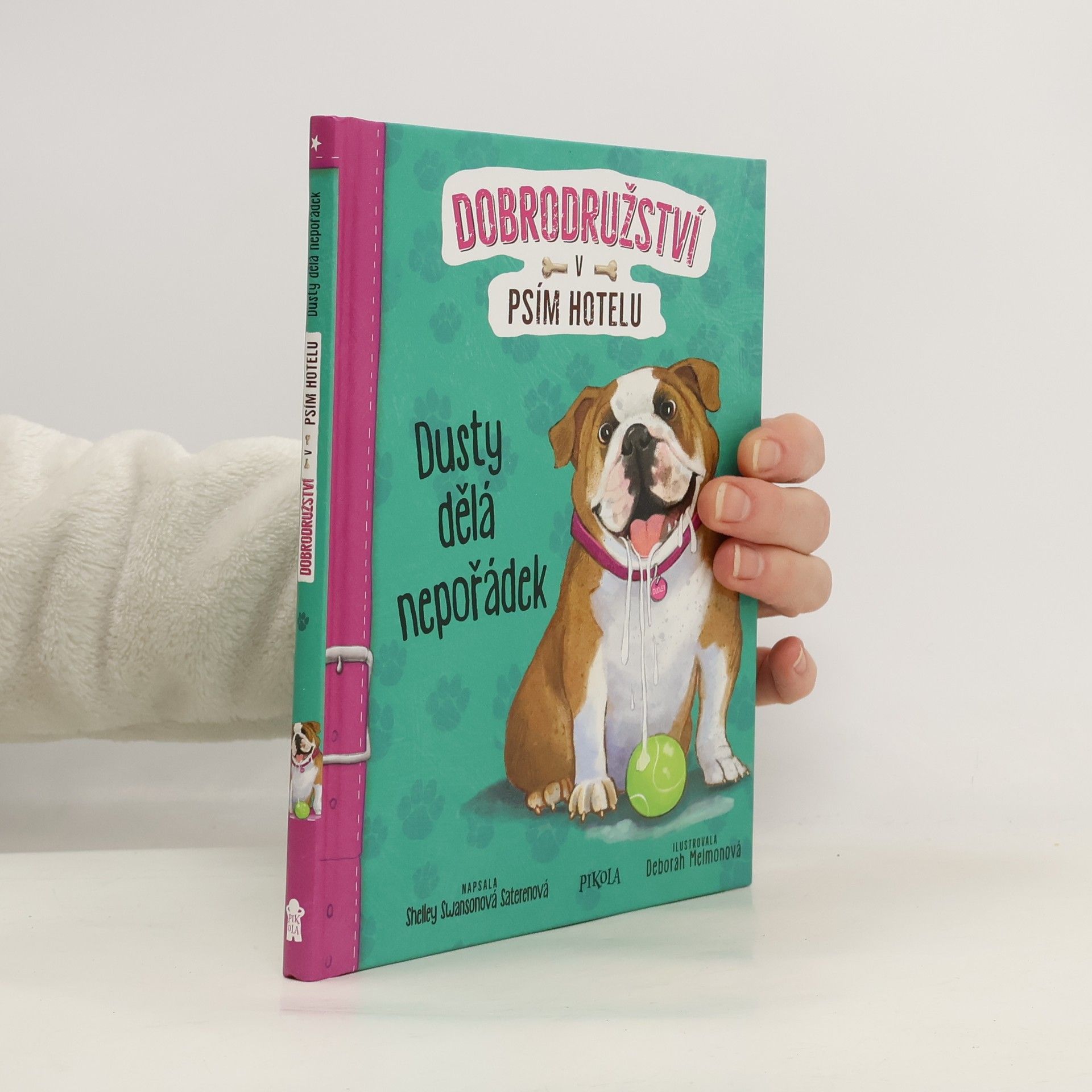 Shelley Swanson Sateren Dusty dělá nepořádek