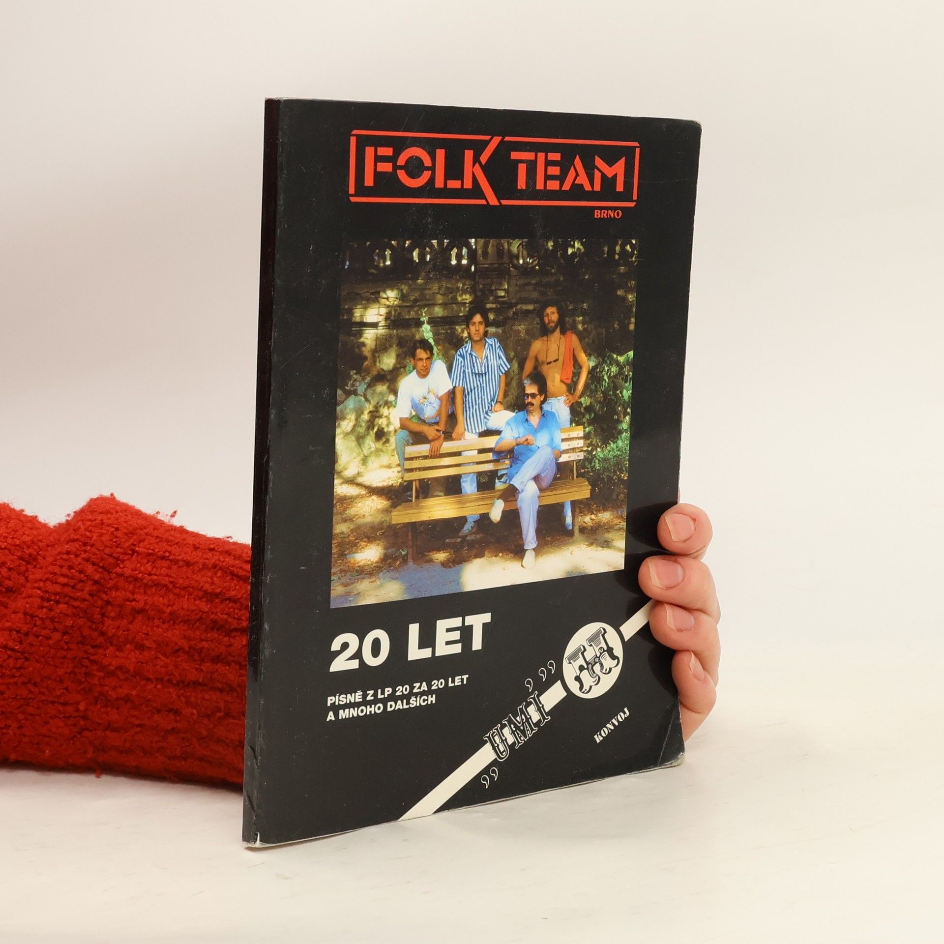 Zpěvník skupiny Folk Team k 20. výročí : Písničky z desky 20 za 20 let a mnoho dalších