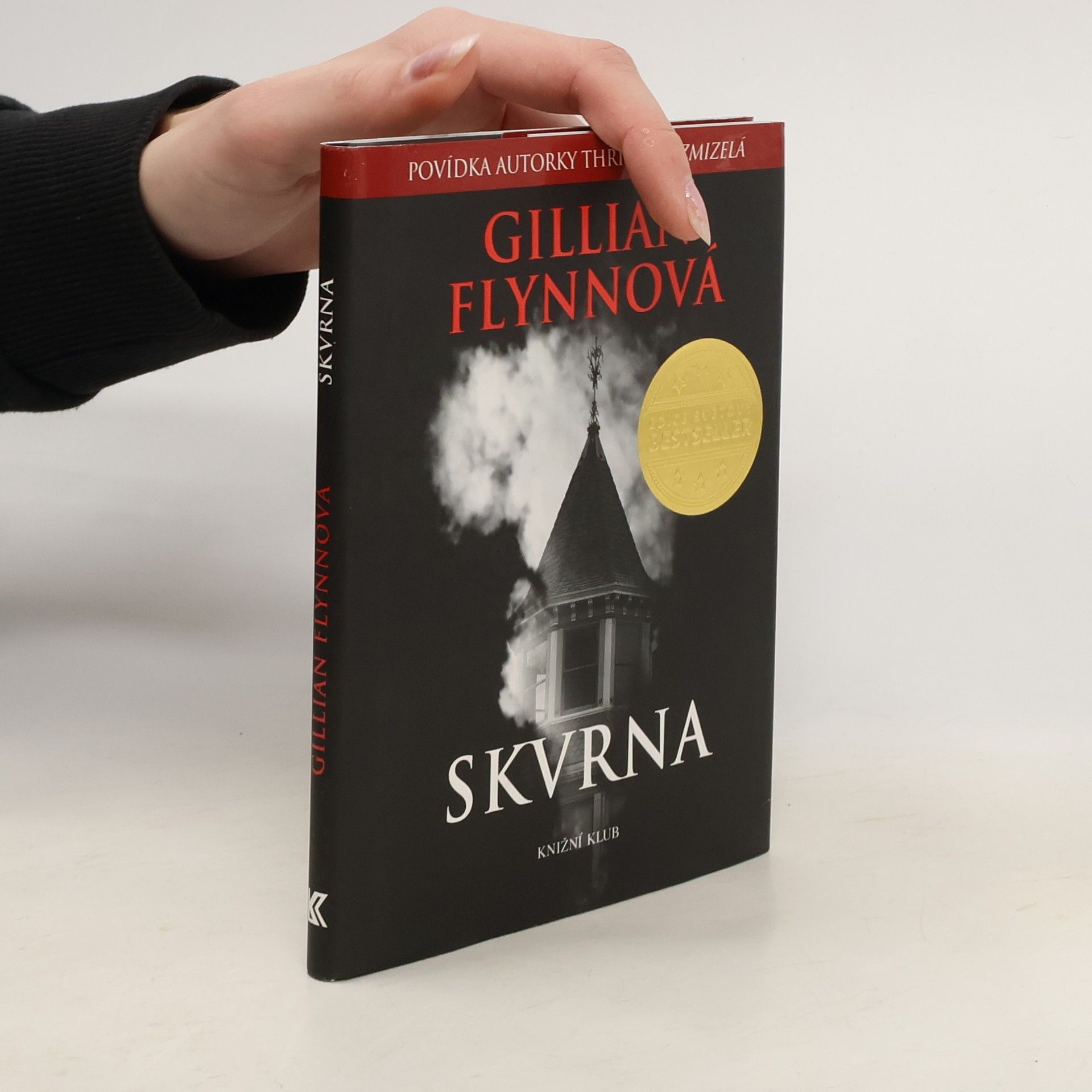 Gillian Flynn Skvrna