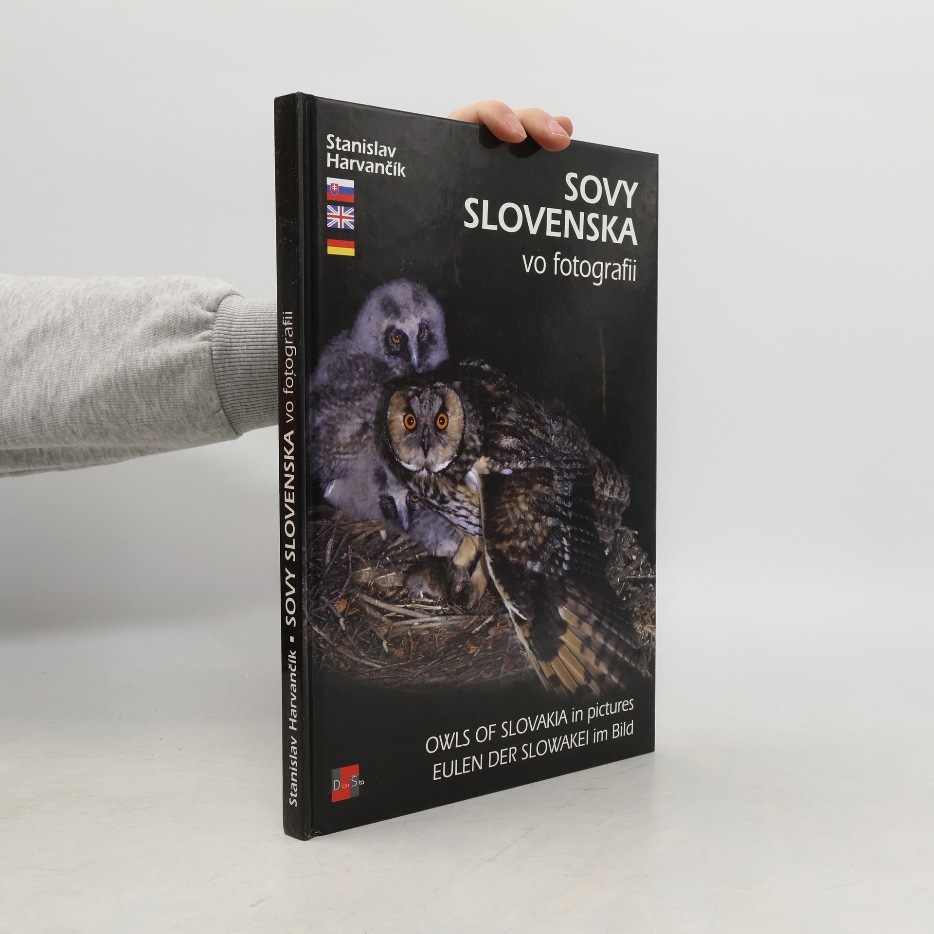 Stanislav Harvančík Sovy Slovenska vo fotografii