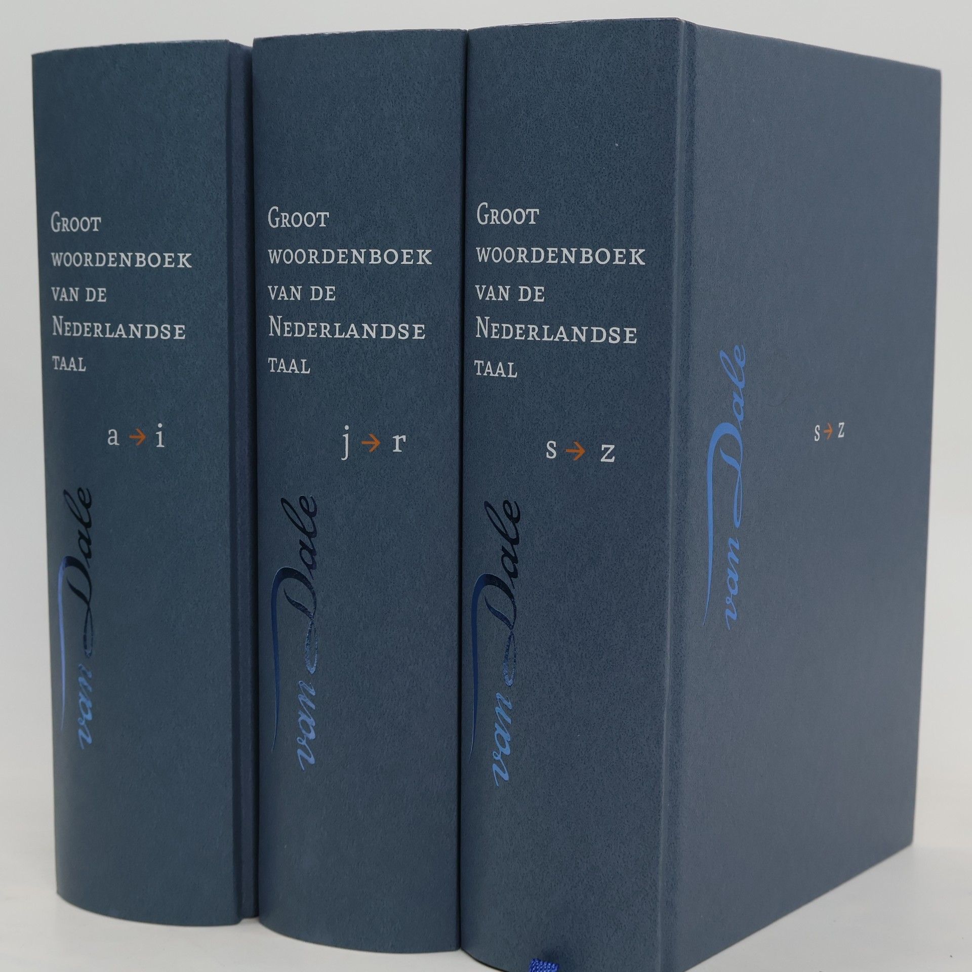 Groot woordenboek van de Nederlandse taal A-I, J-R, S-Z