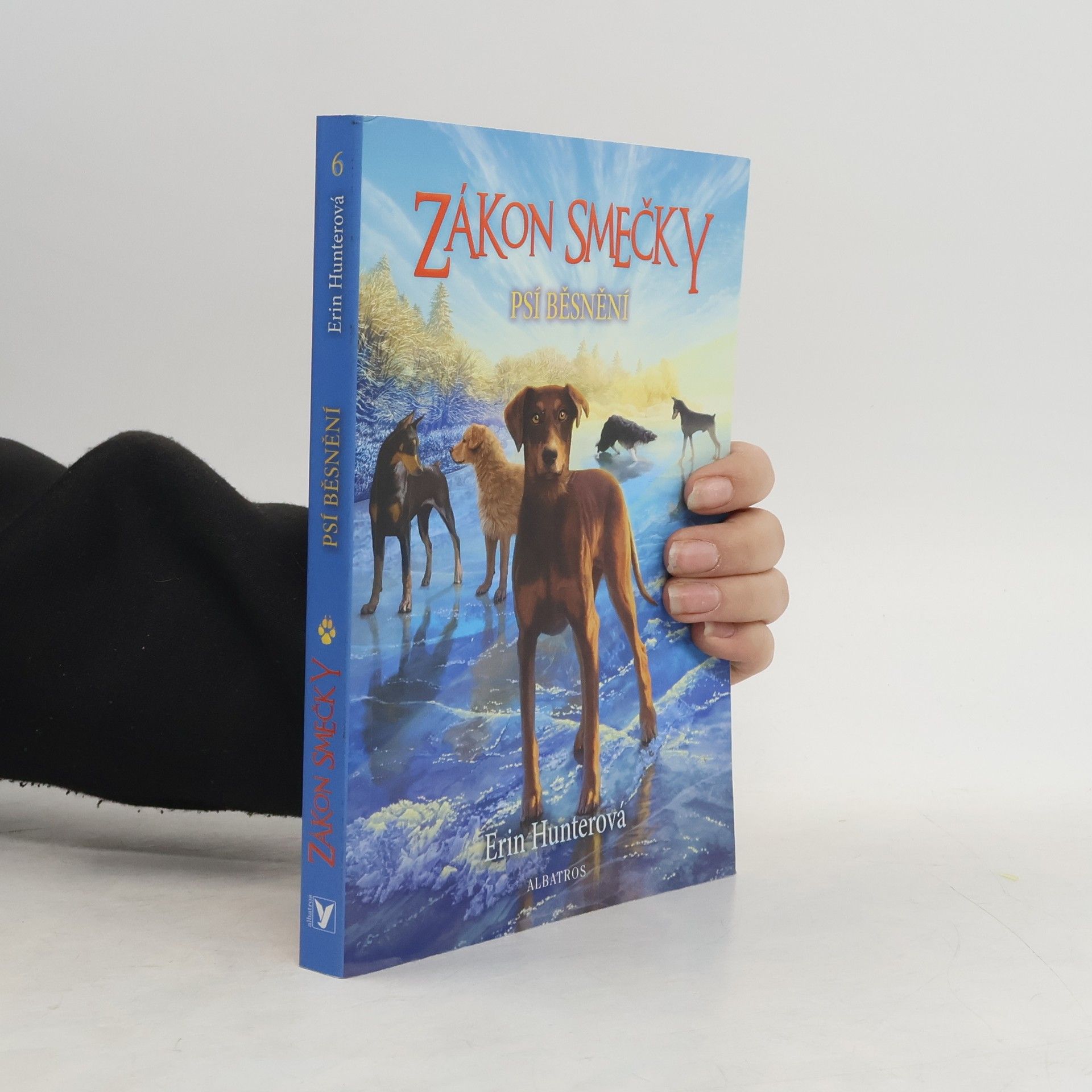 Erin Hunter Psí běsnění. Zákon smečky