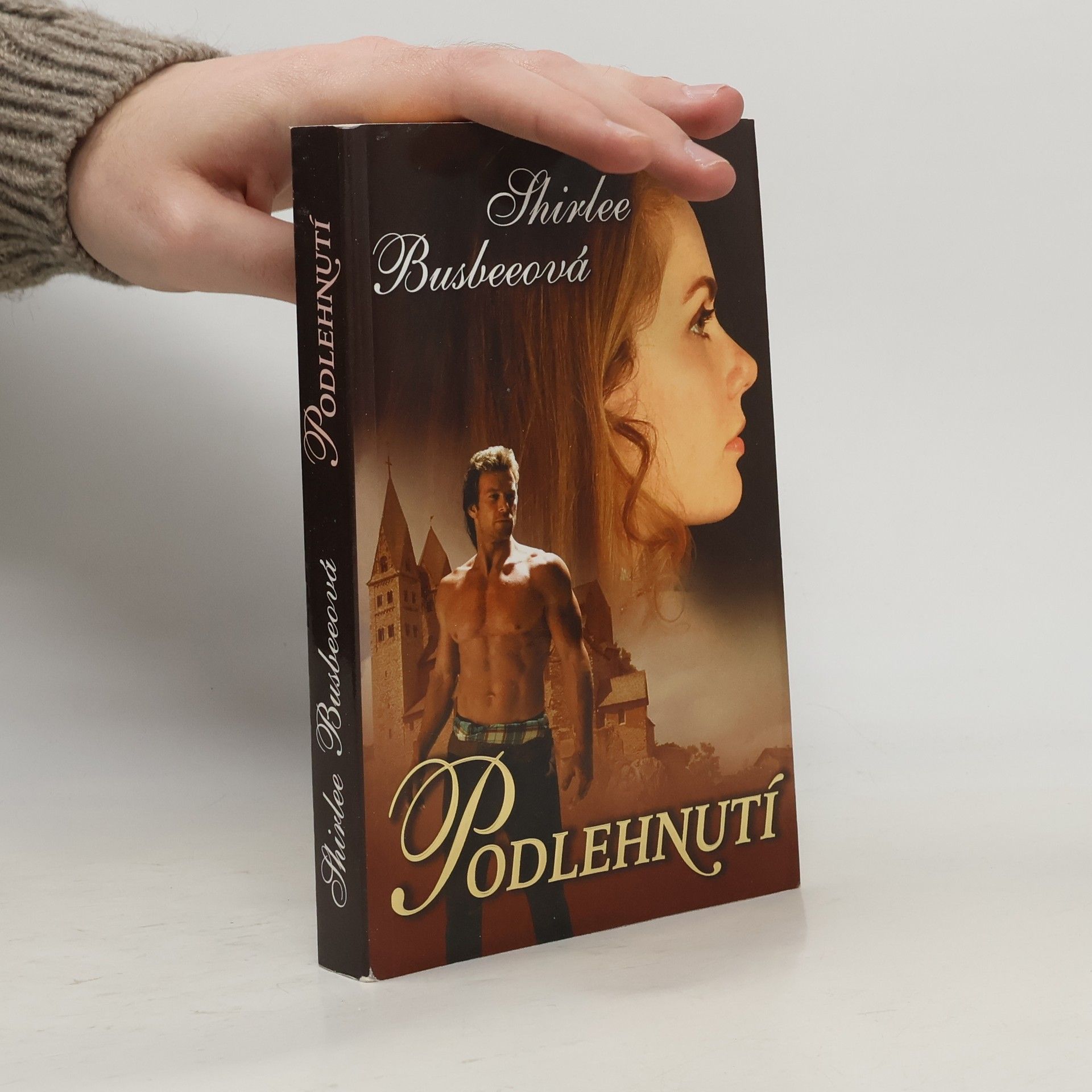 Shirlee Busbee Podlehnutí