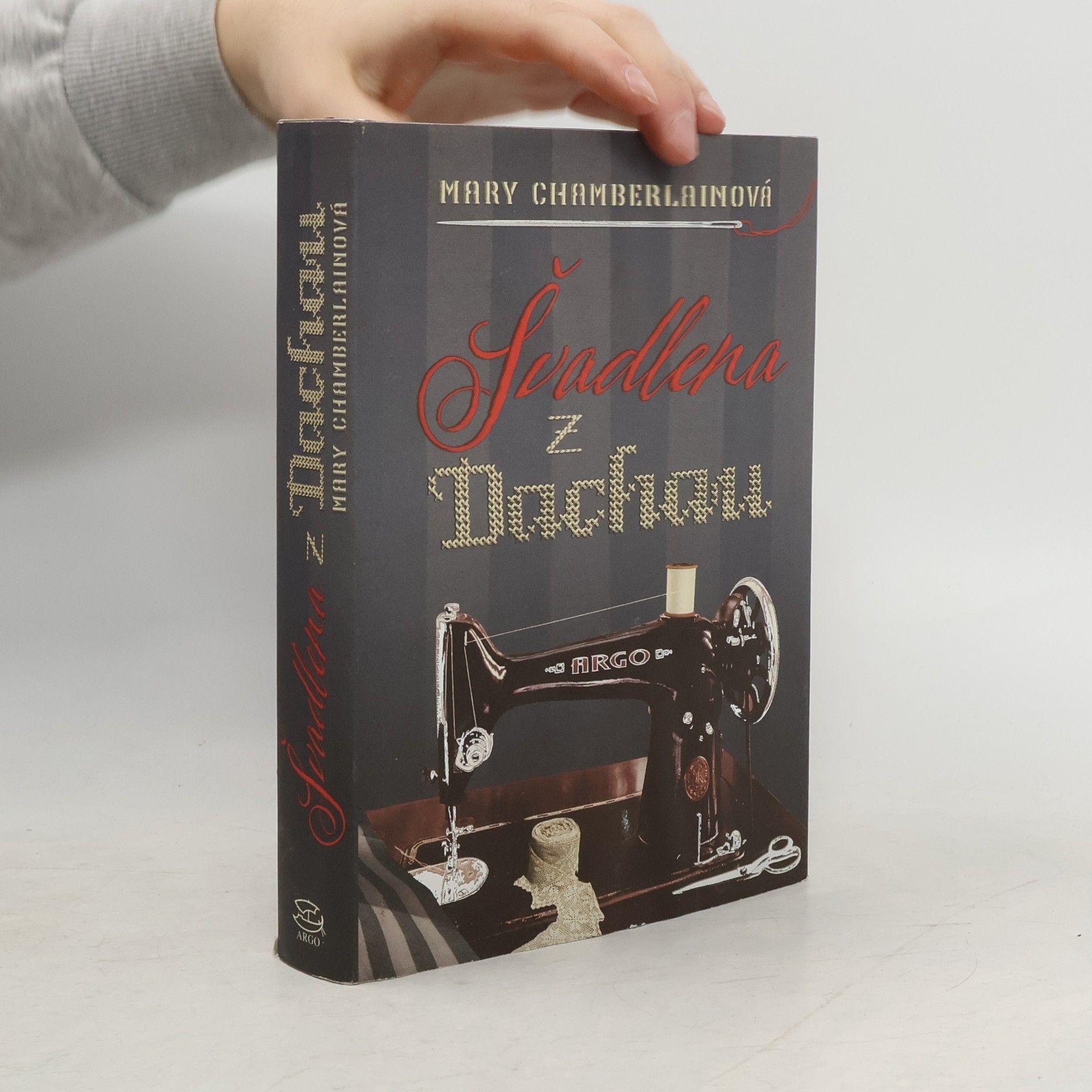 Mary Chamberlain Švadlena z Dachau