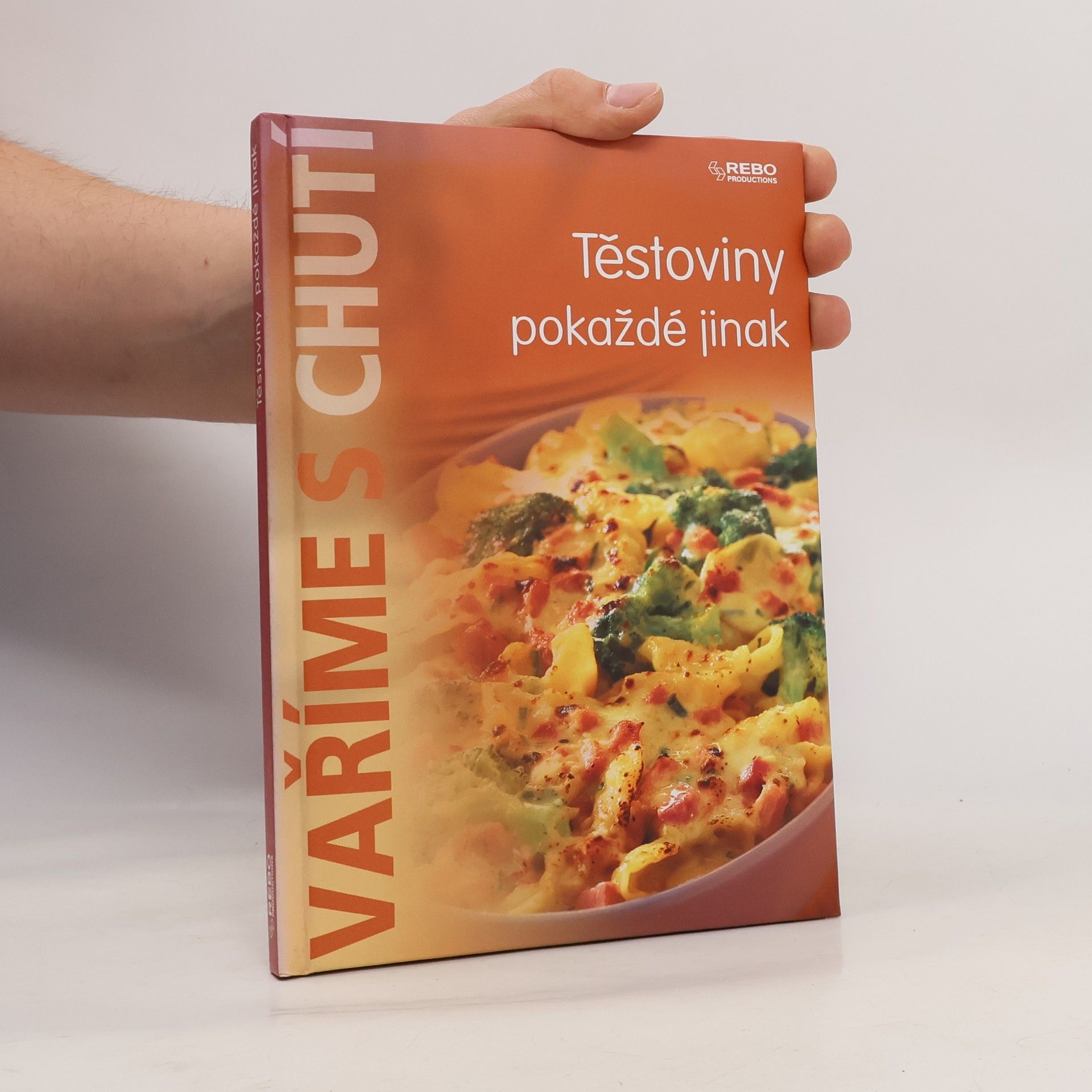 AA.VV. Těstoviny pokaždé jinak