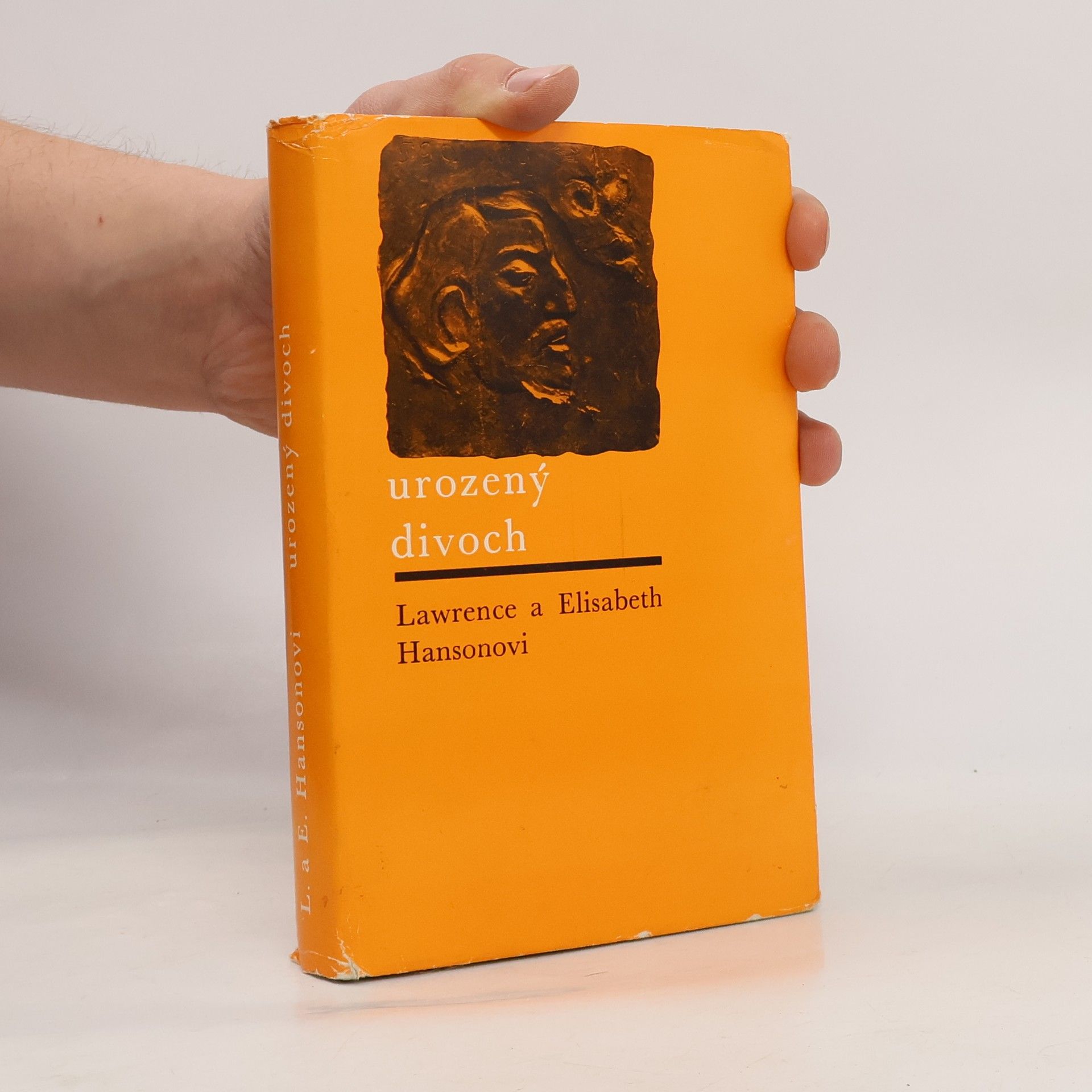 Lawrence Hanson Urozený divoch