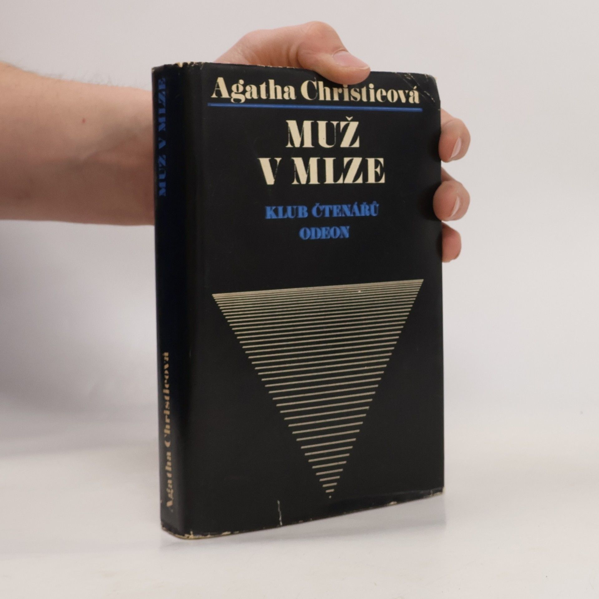 Agatha Christie Muž v mlze