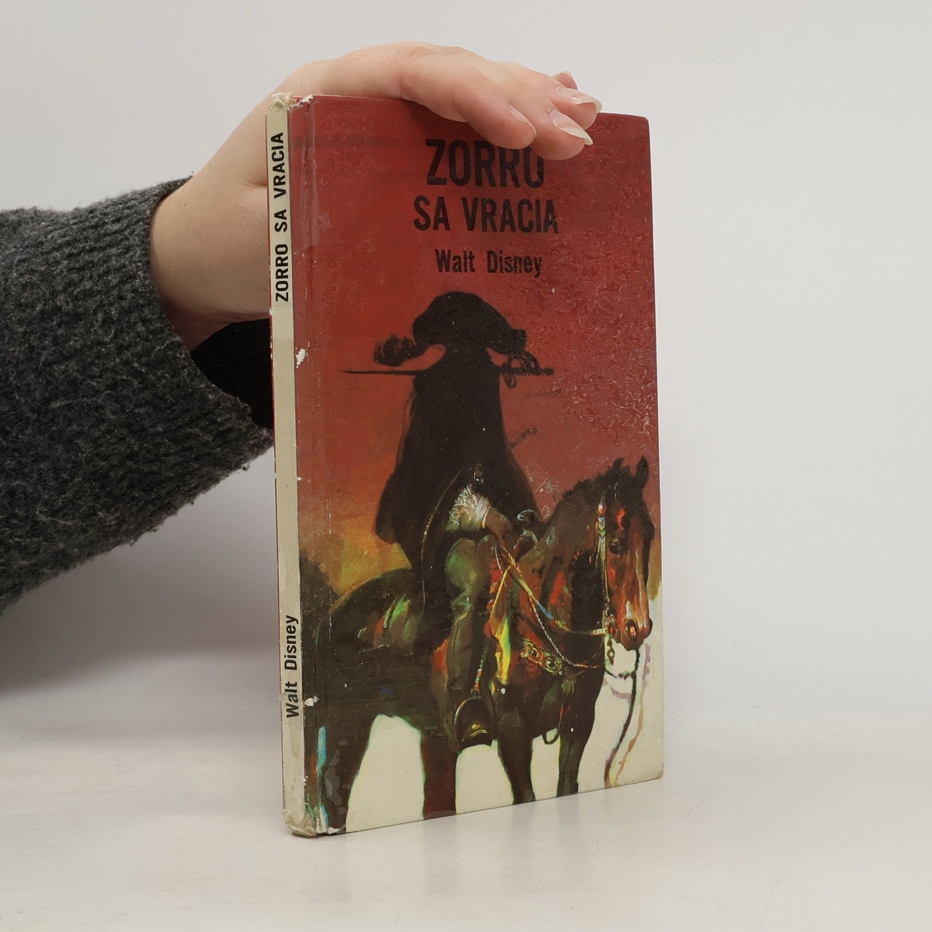 Walt Disney Zorro sa vracia