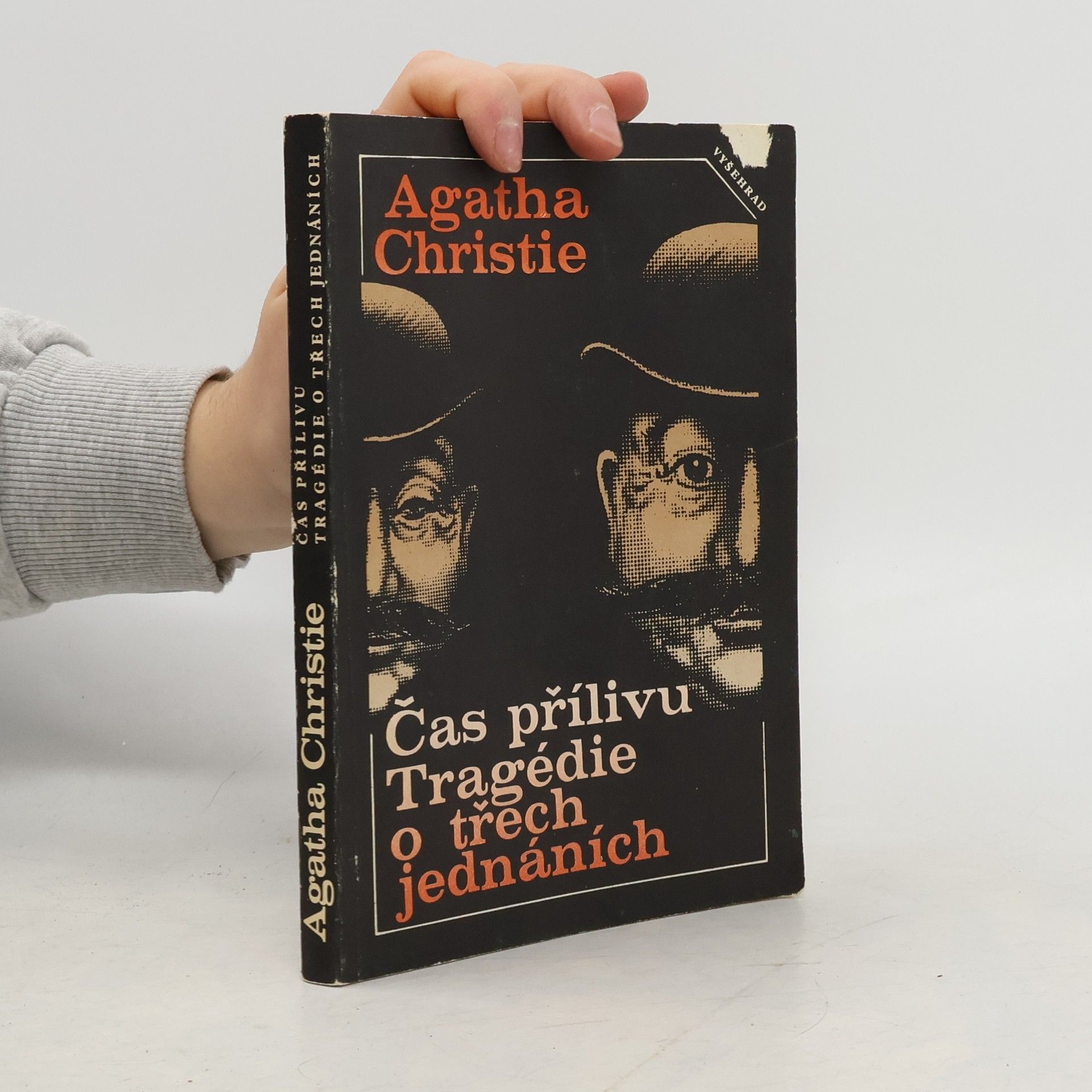 Agatha Christie Čas přílivu. Tragédie o třech jednáních