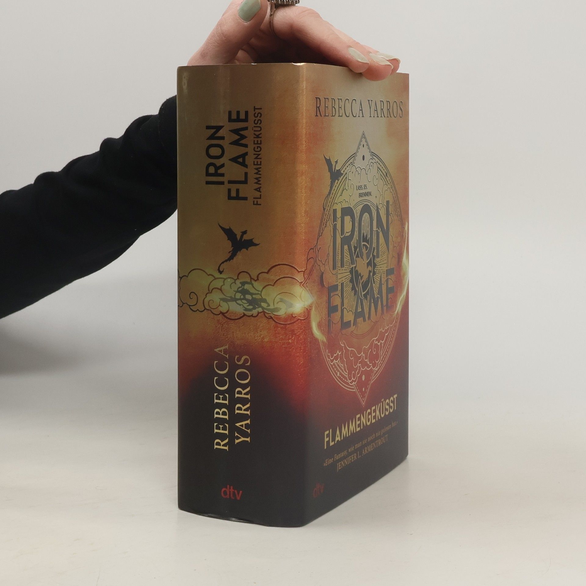 Rebecca Yarros Iron Flame