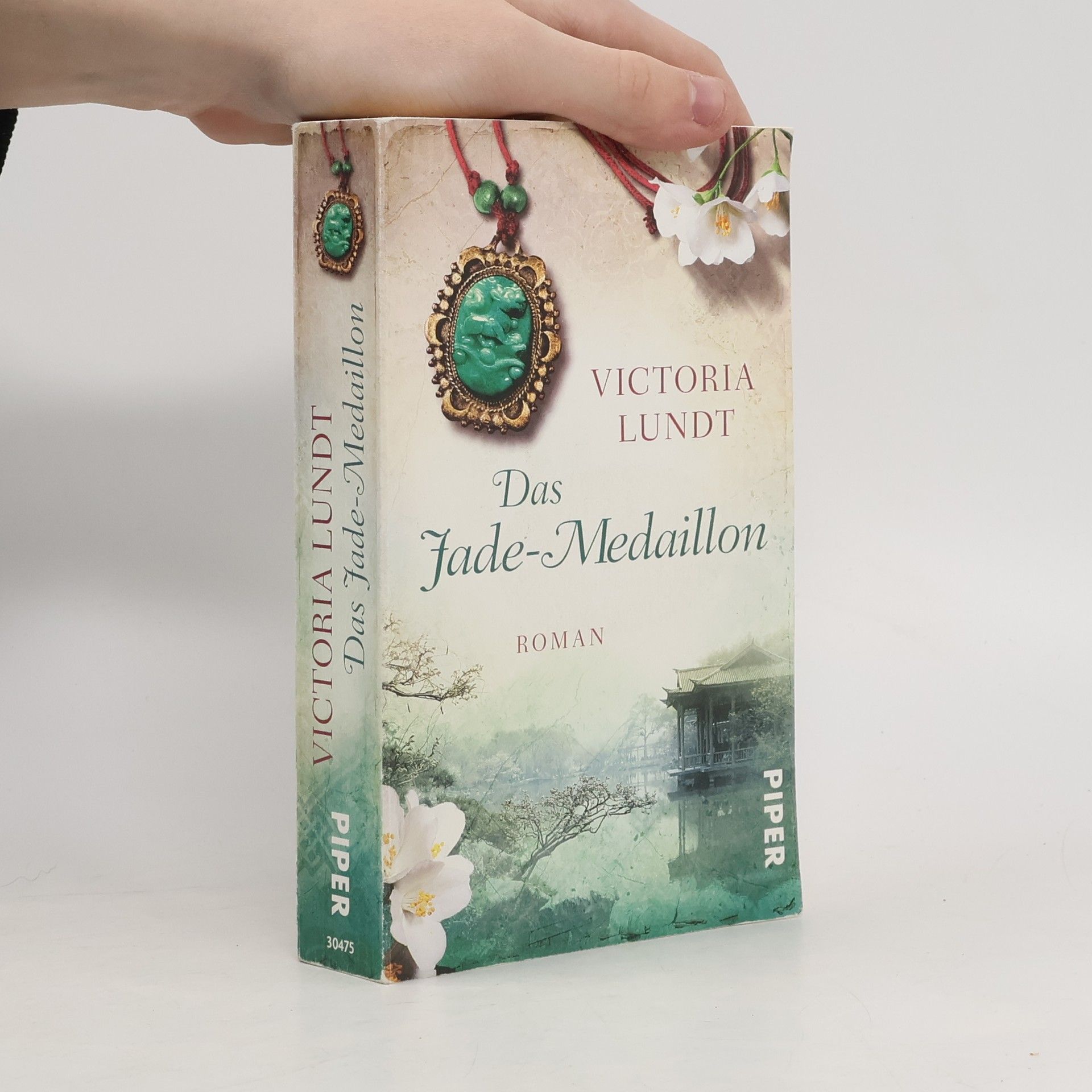 Victoria Lundt Das Jade-Medaillon