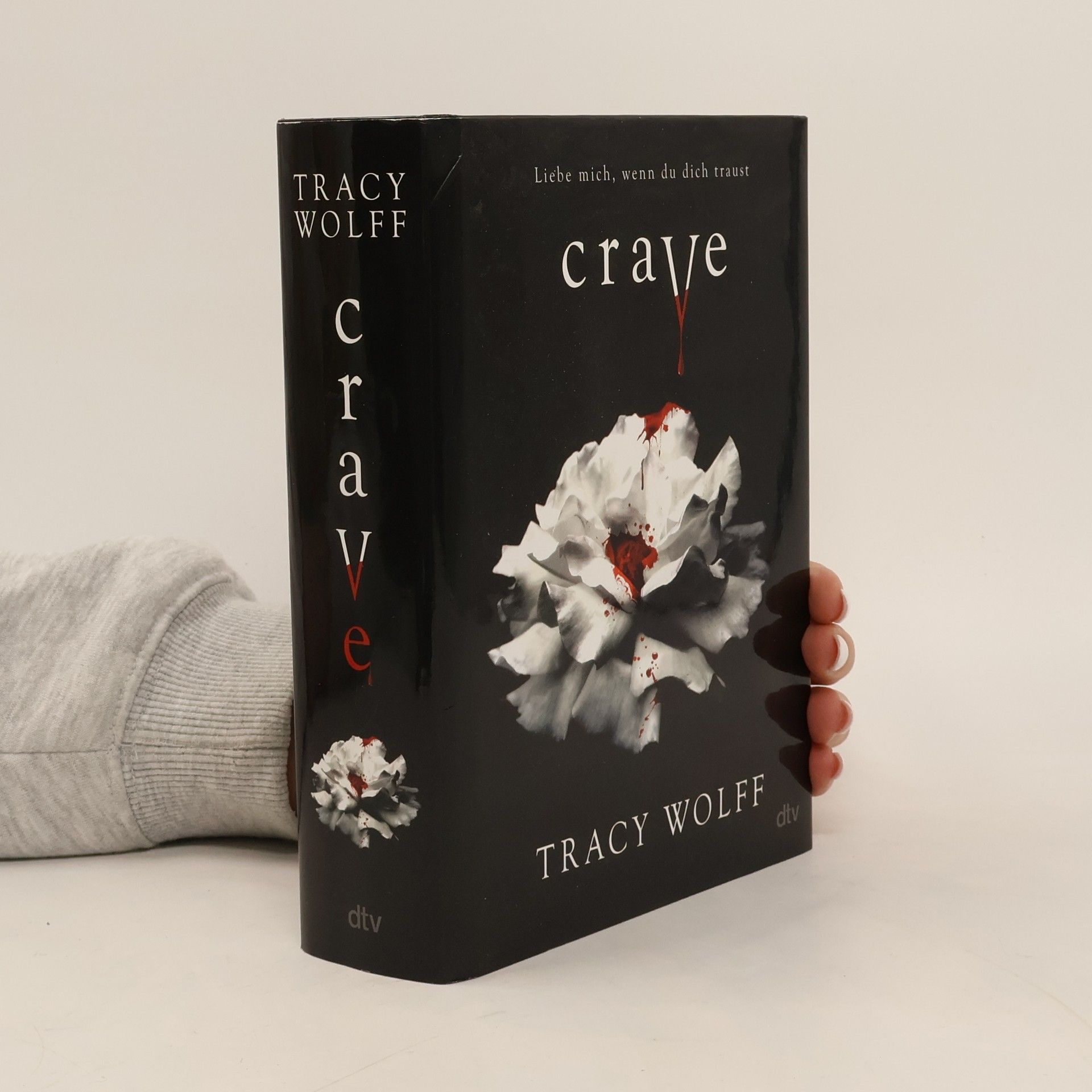 Tracy Wolff Crave