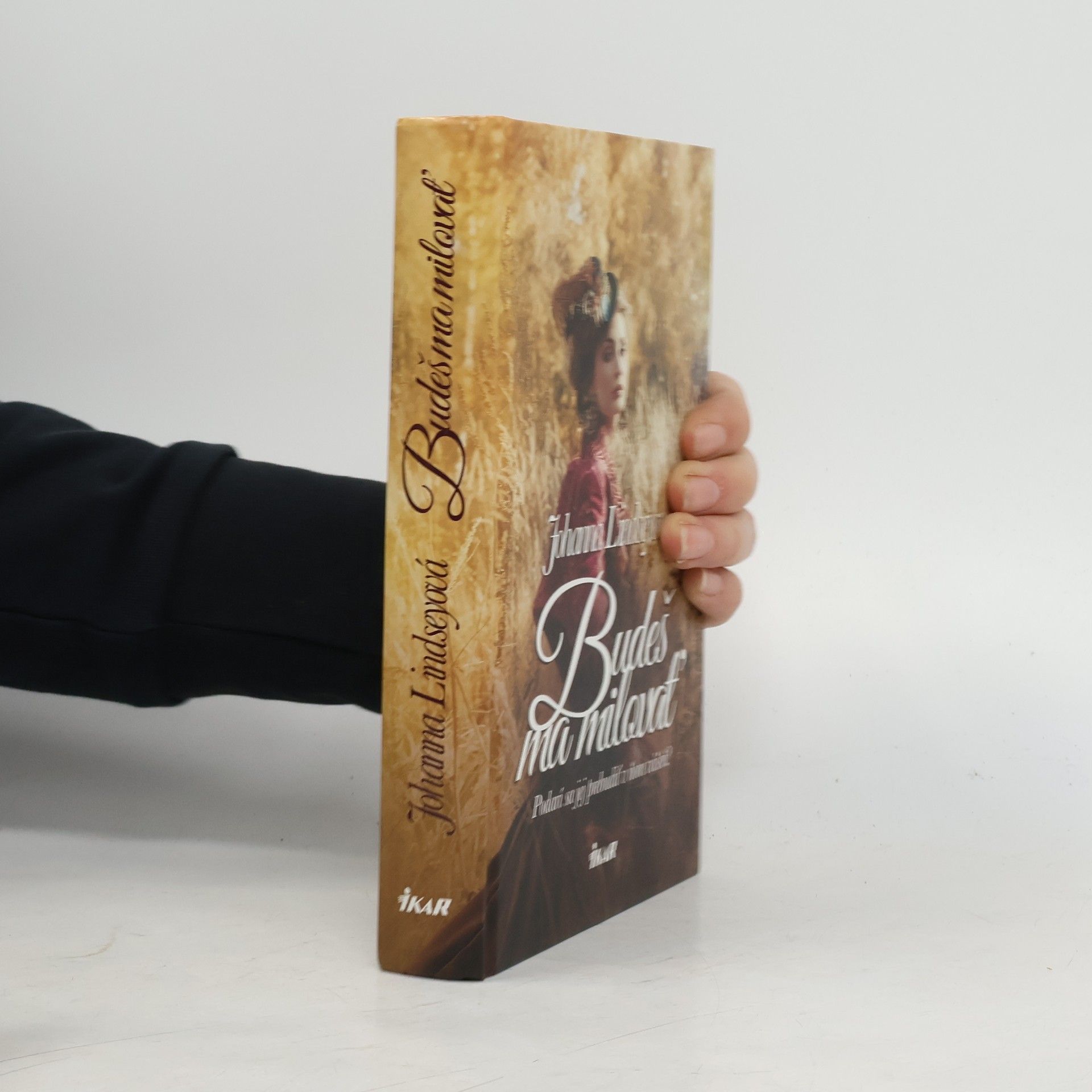 Johanna Lindsey Budeš ma milovať