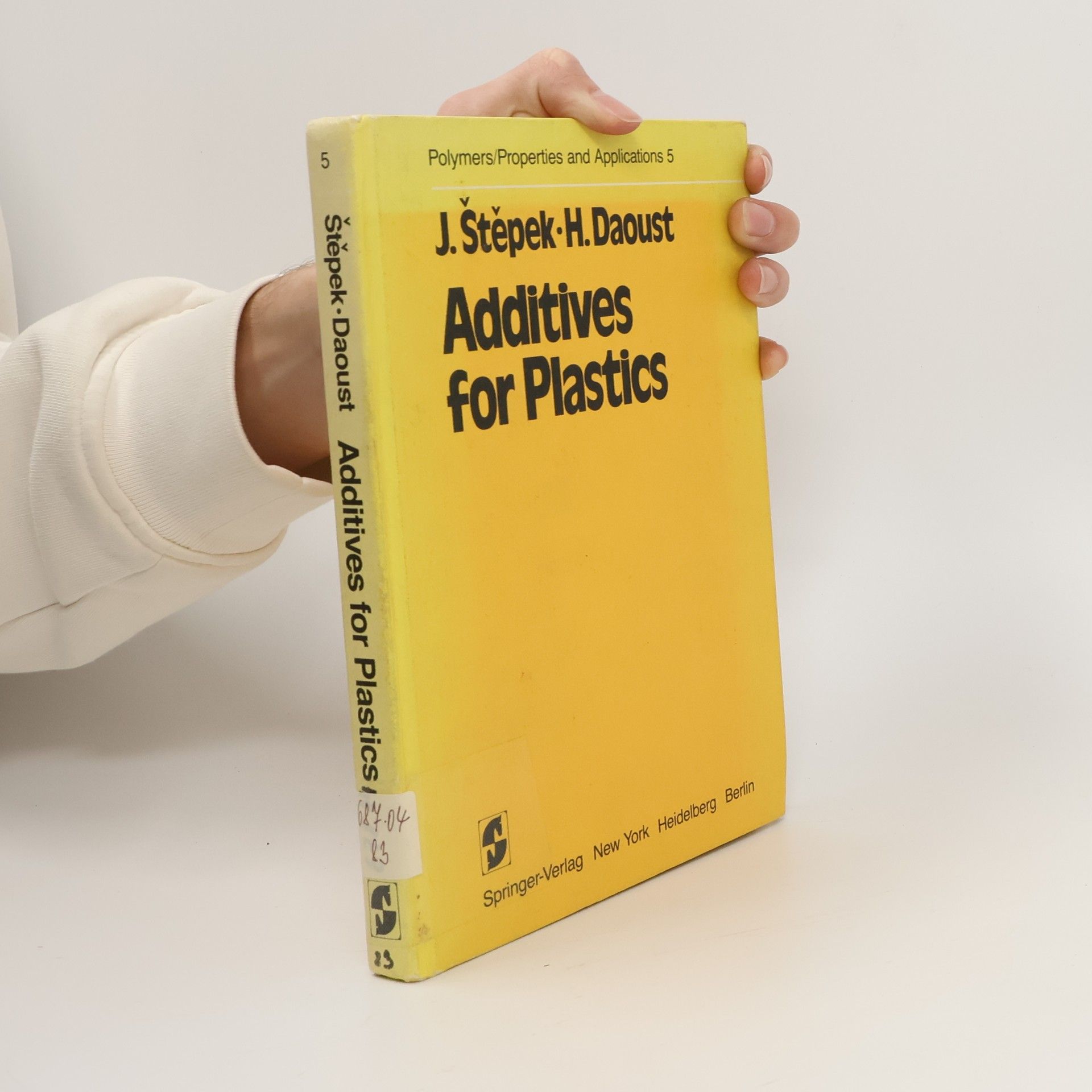 Polymers/Properties and Applications - 5: Additives for Plastics