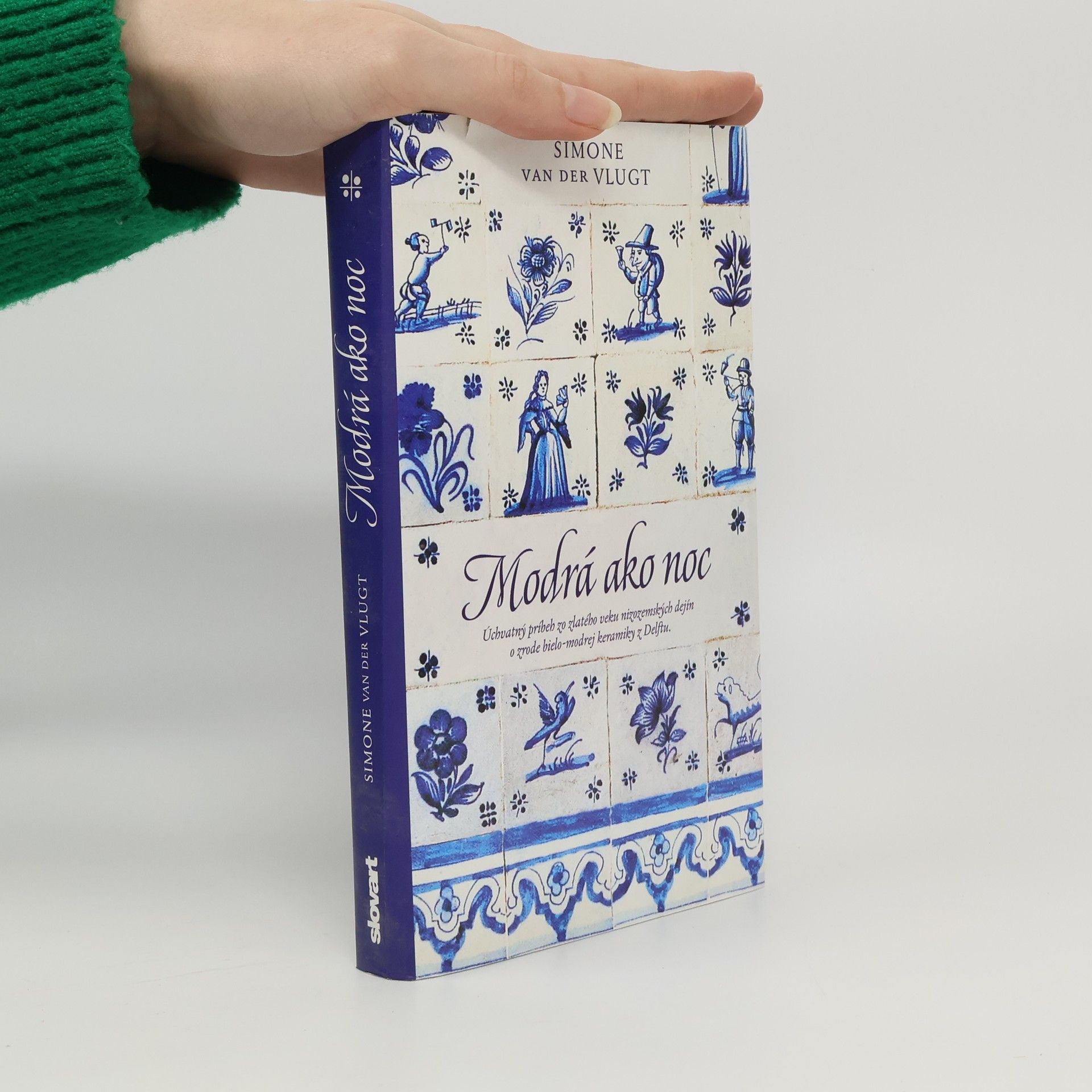 Simone van der Vlugt Modrá ako noc
