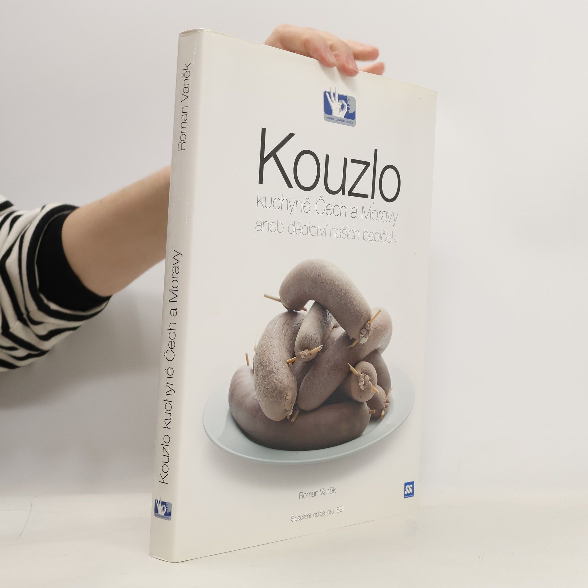 Roman Vaněk Kouzlo kuchyně Čech a Moravy aneb Dědictví našich babiček