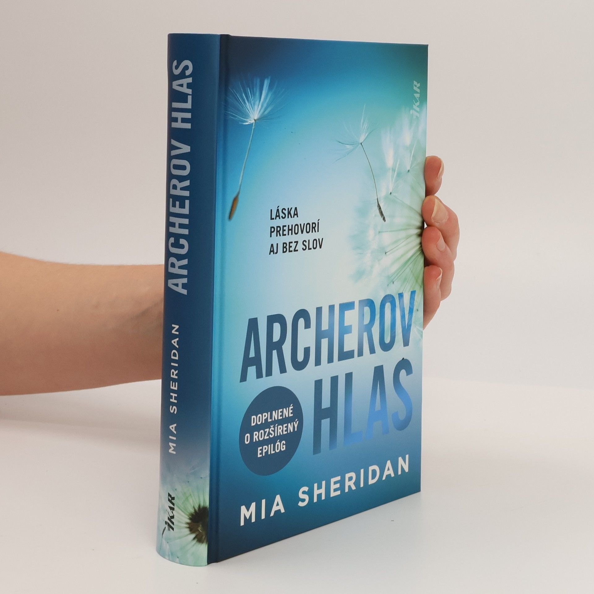 Mia Sheridan Archerov hlas