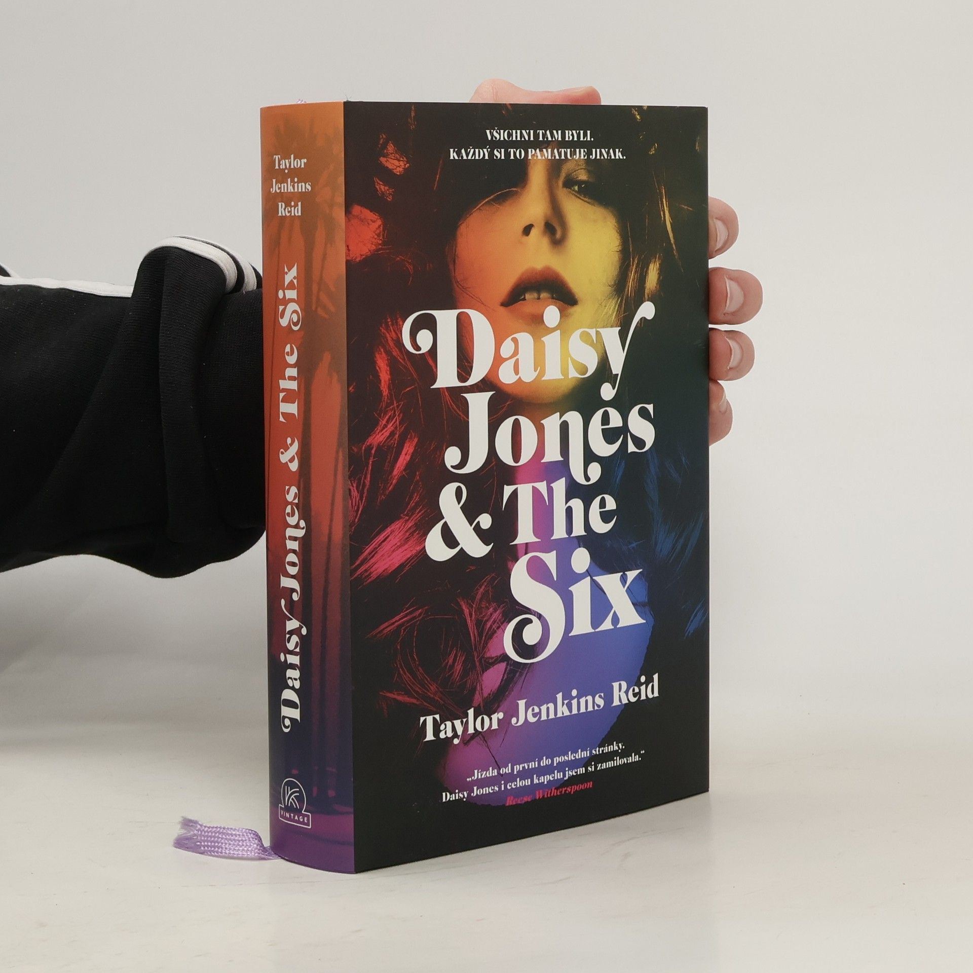 Taylor Jenkins Reid Daisy Jones & The Six