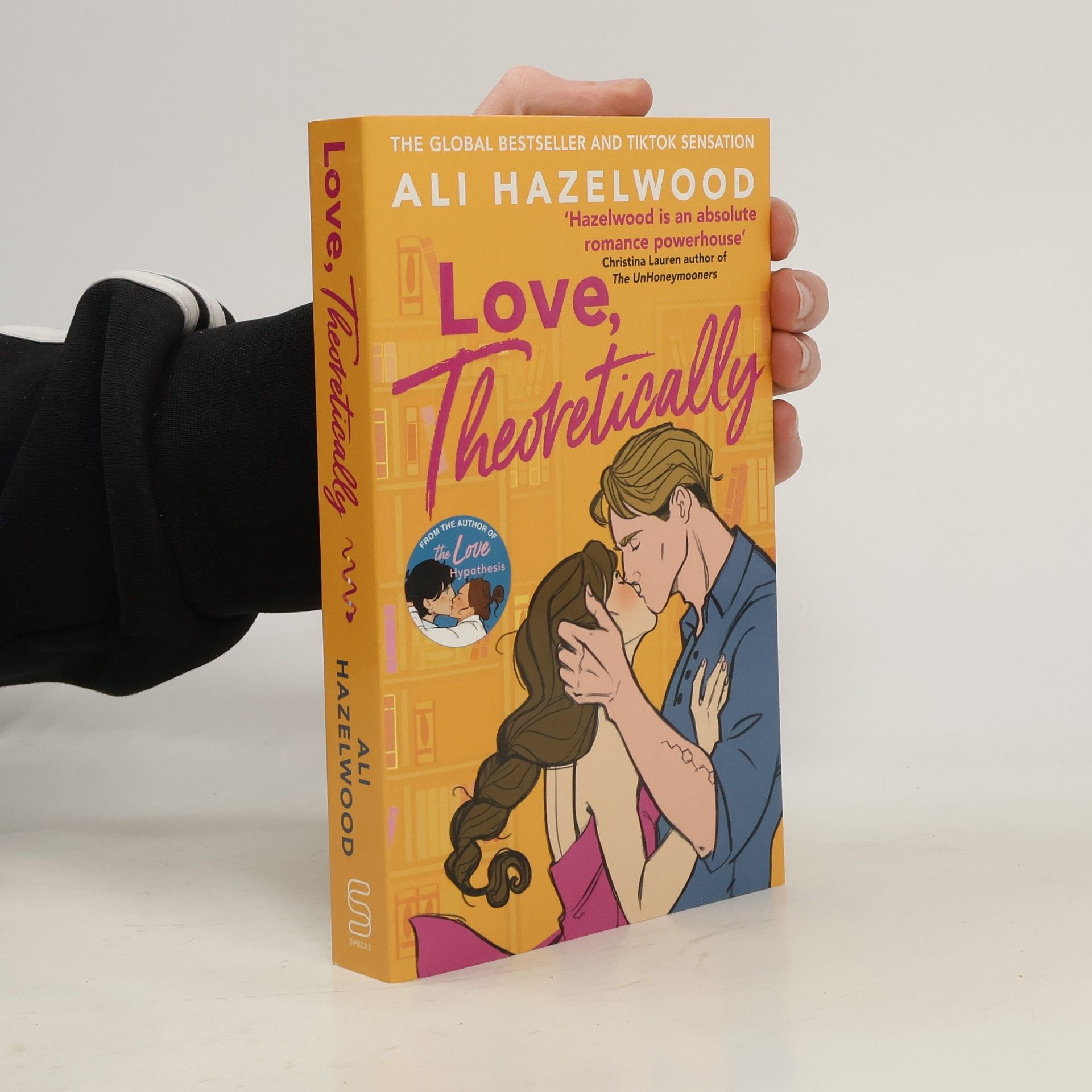 Ali Hazelwood Love, Theoretically