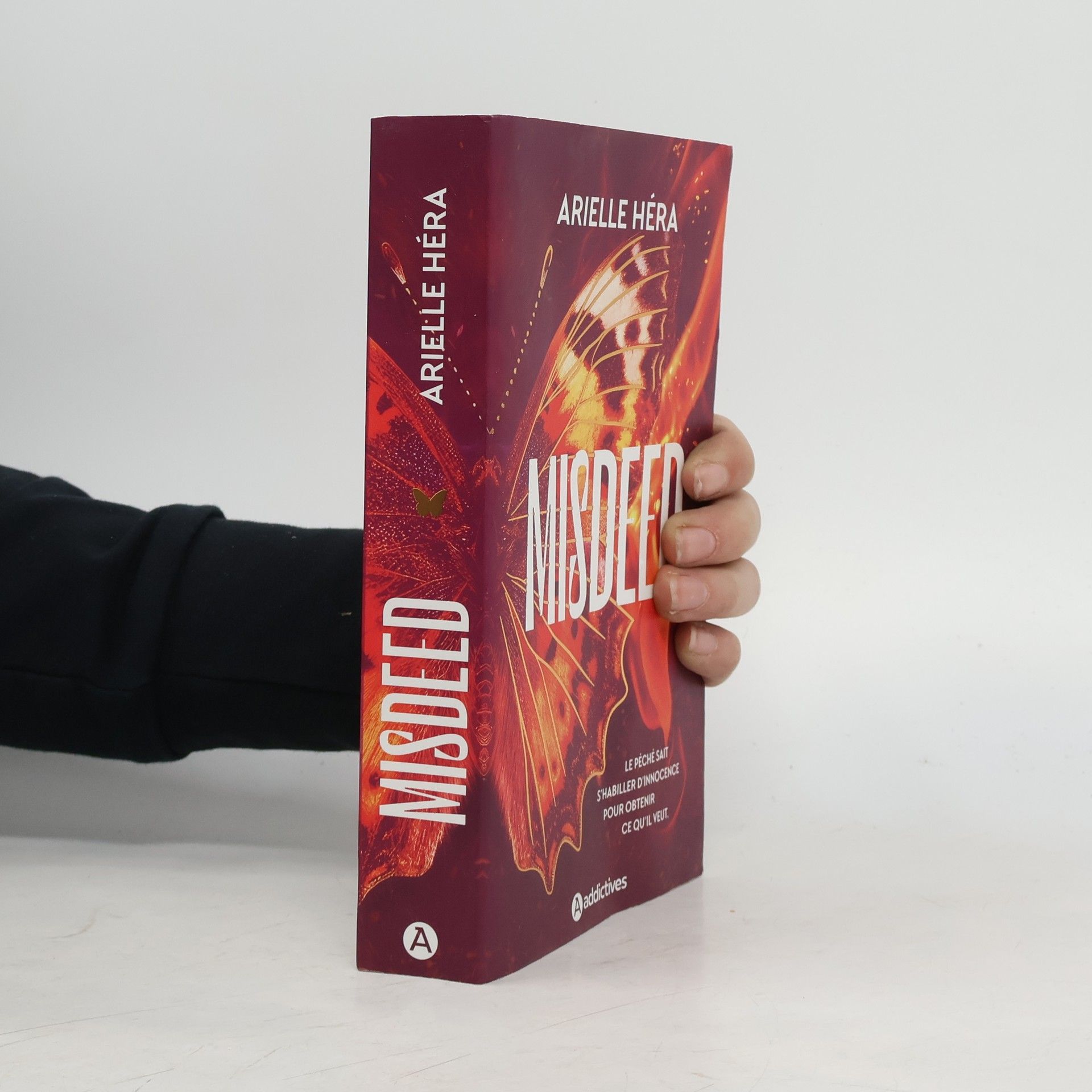 Arielle Héra Misdeed
