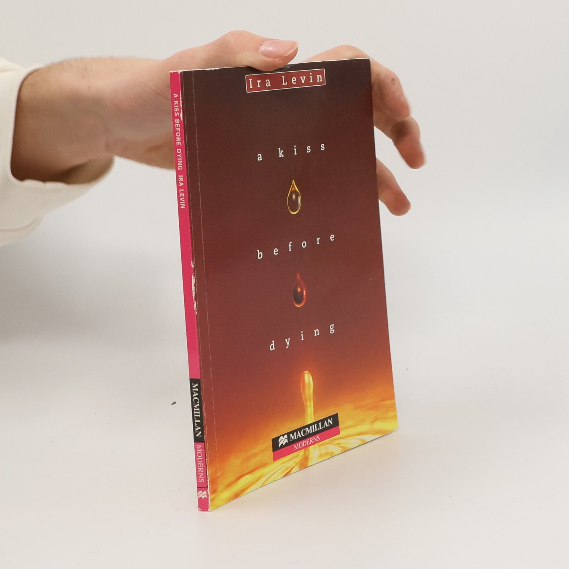 Ira Levin A Kiss Before Dying