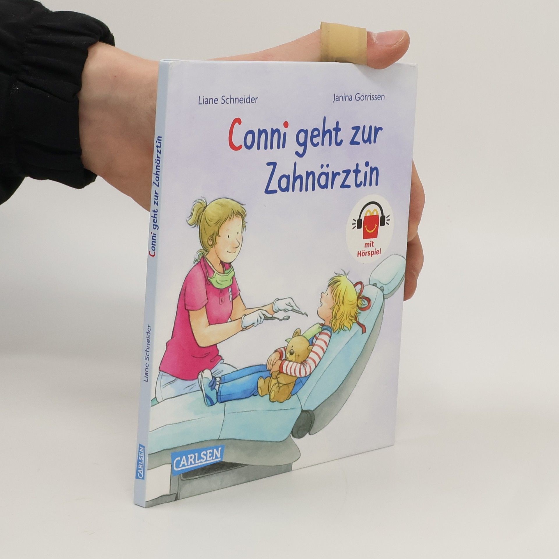 Janina Görrissen Conni geht zur Zahnärztin