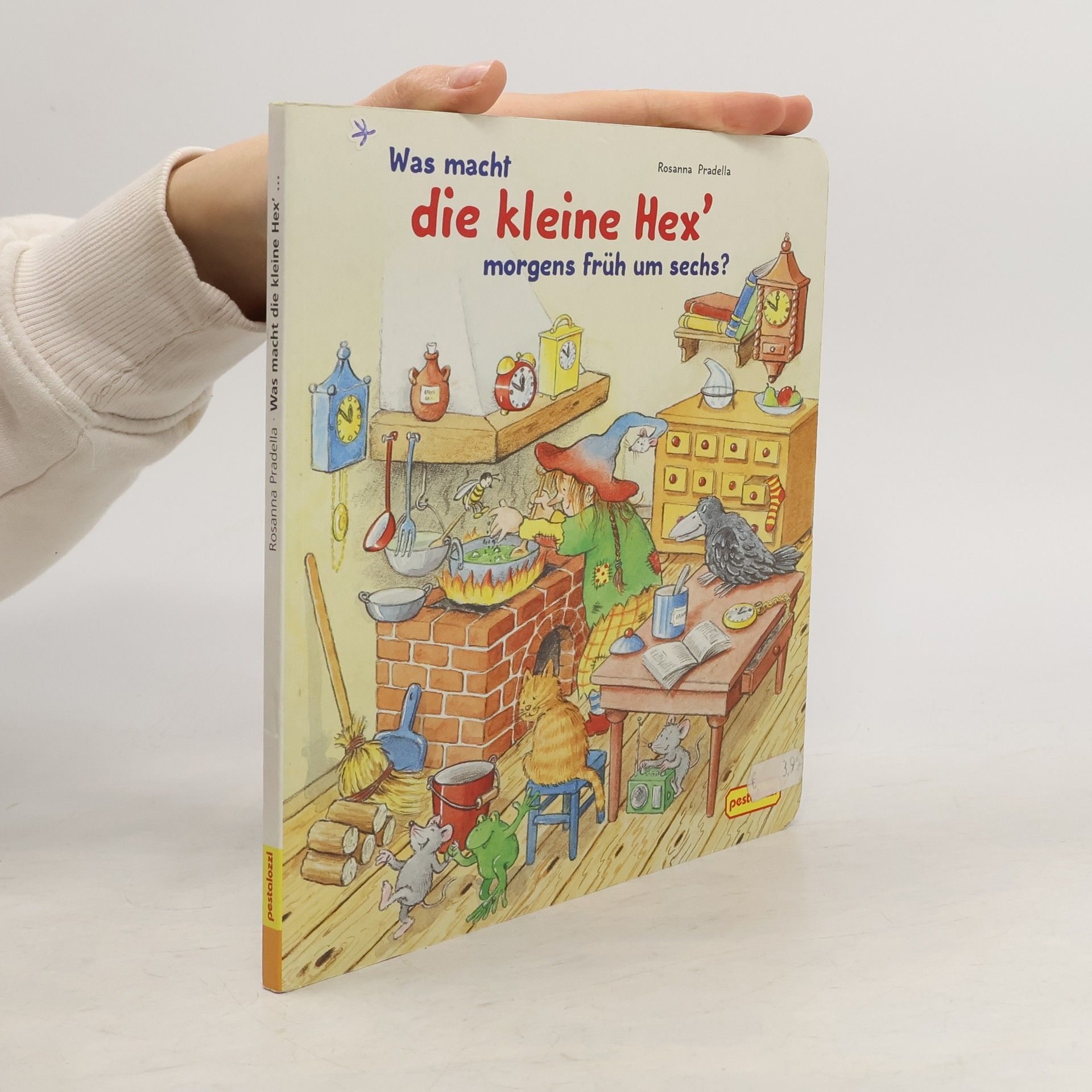 Was macht die kleine Hex' morgens früh um sechs?