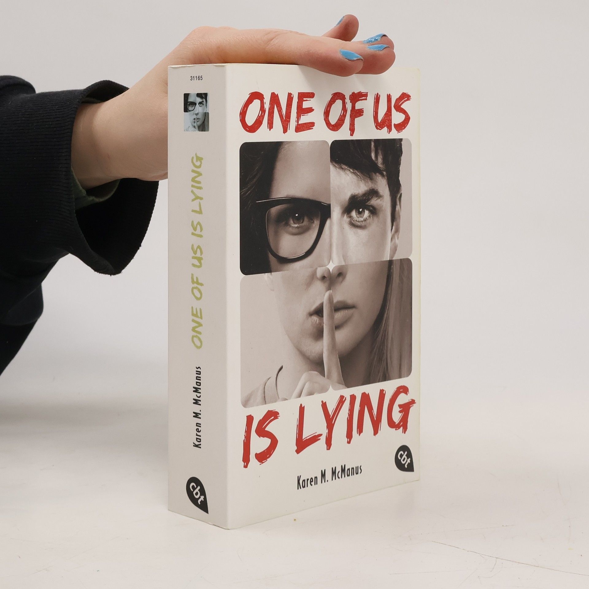 Karen M. McManus One of us is lying