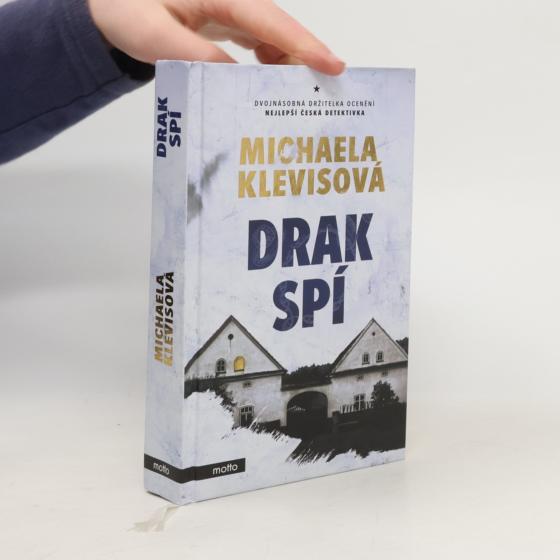 Michaela Klevisová Drak spí