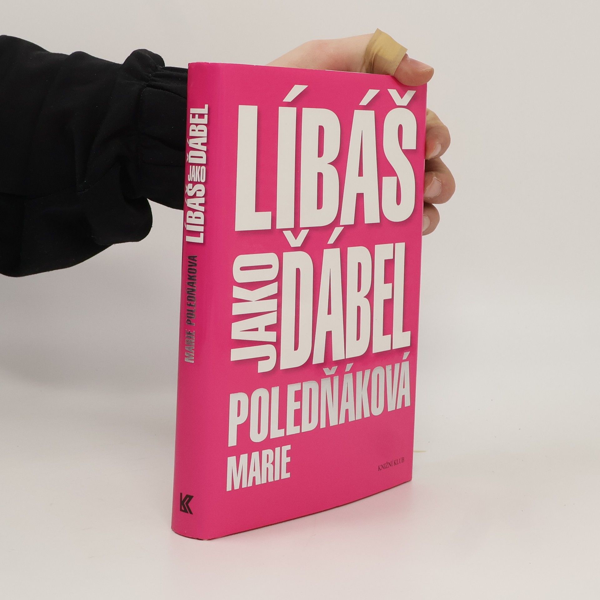 Marie Poledňáková Líbáš jako ďábel