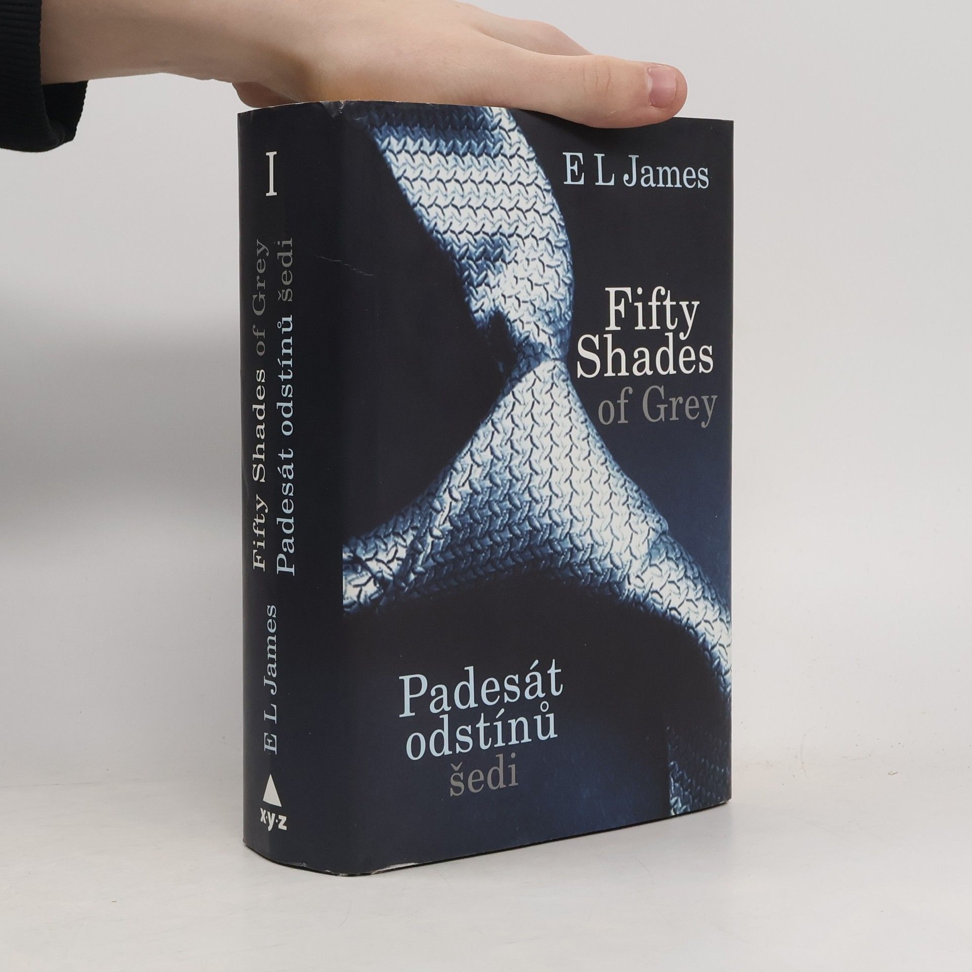 Padesát odstínů šedi