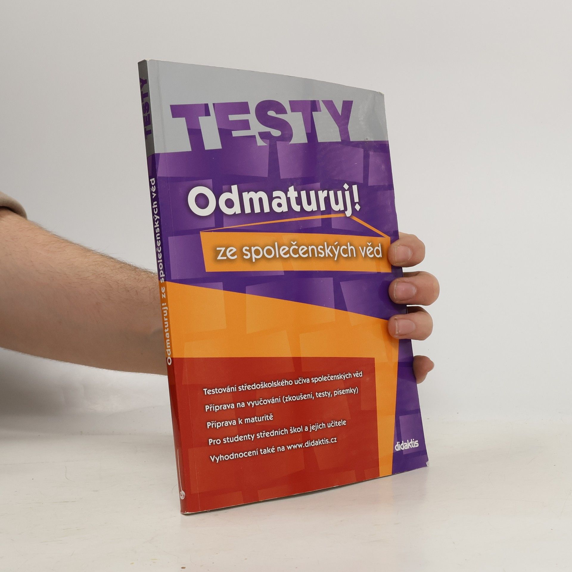 Miloslava Blažková Odmaturuj! ze společenských věd. Testy