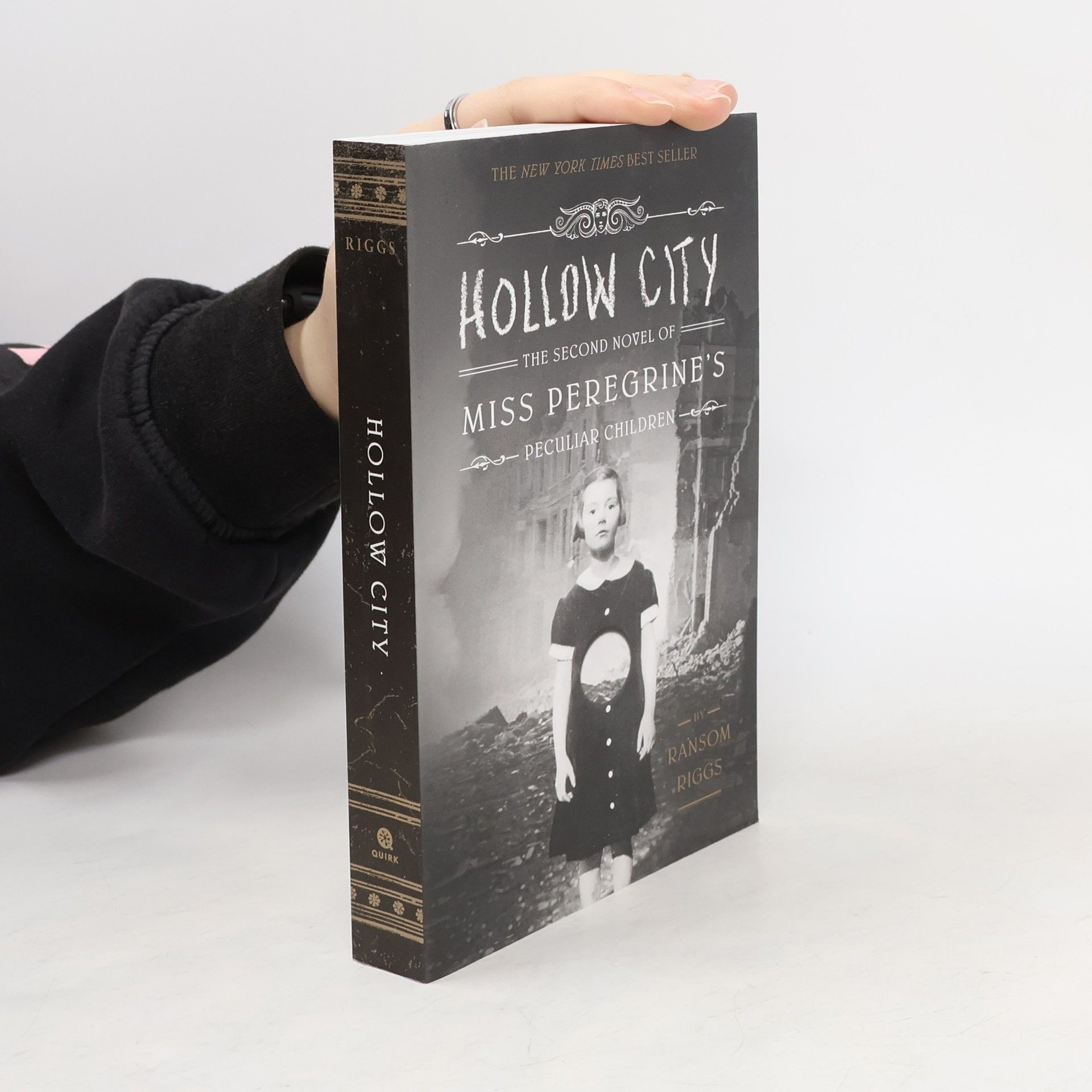 Ransom Riggs Hollow City