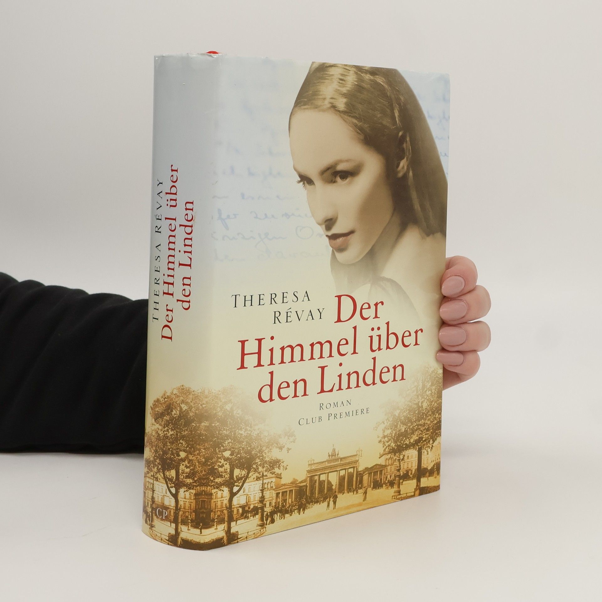 Theresa Révay Der Himmel über den Linden