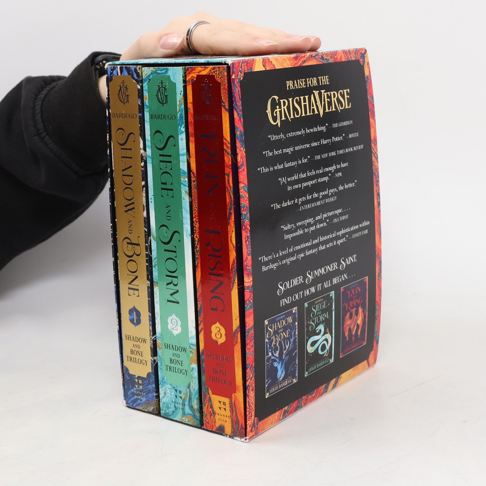 Leigh Bardugo Shadow and Bone Trilogy