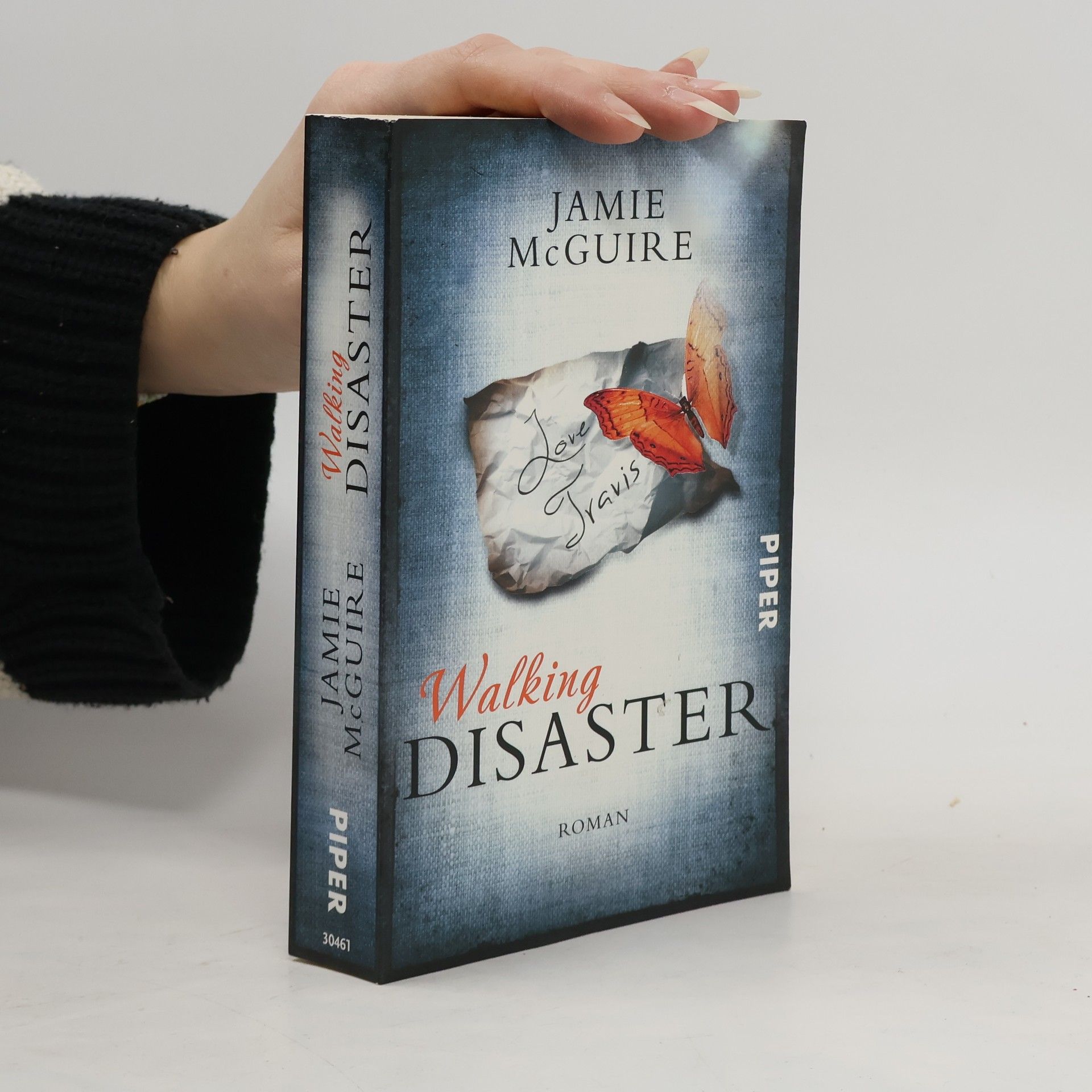Jamie McGuire Walking disaster