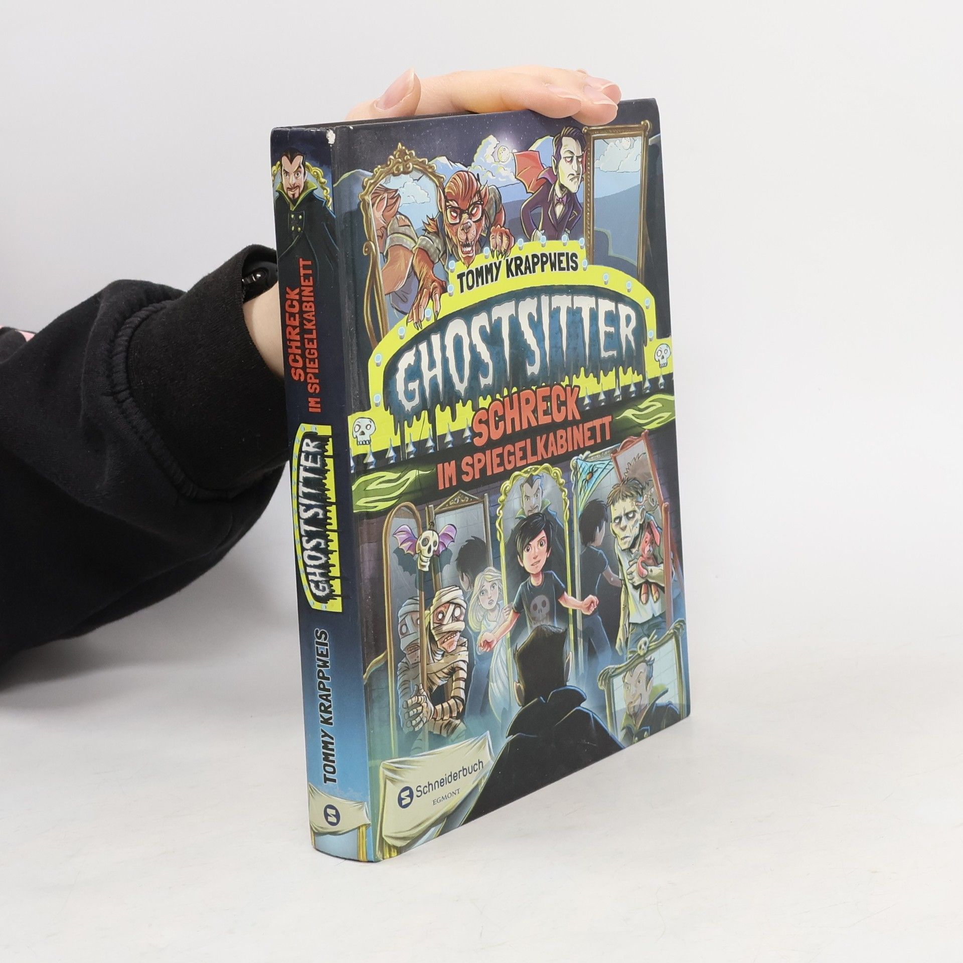 Schreck im Spiegelkabinett