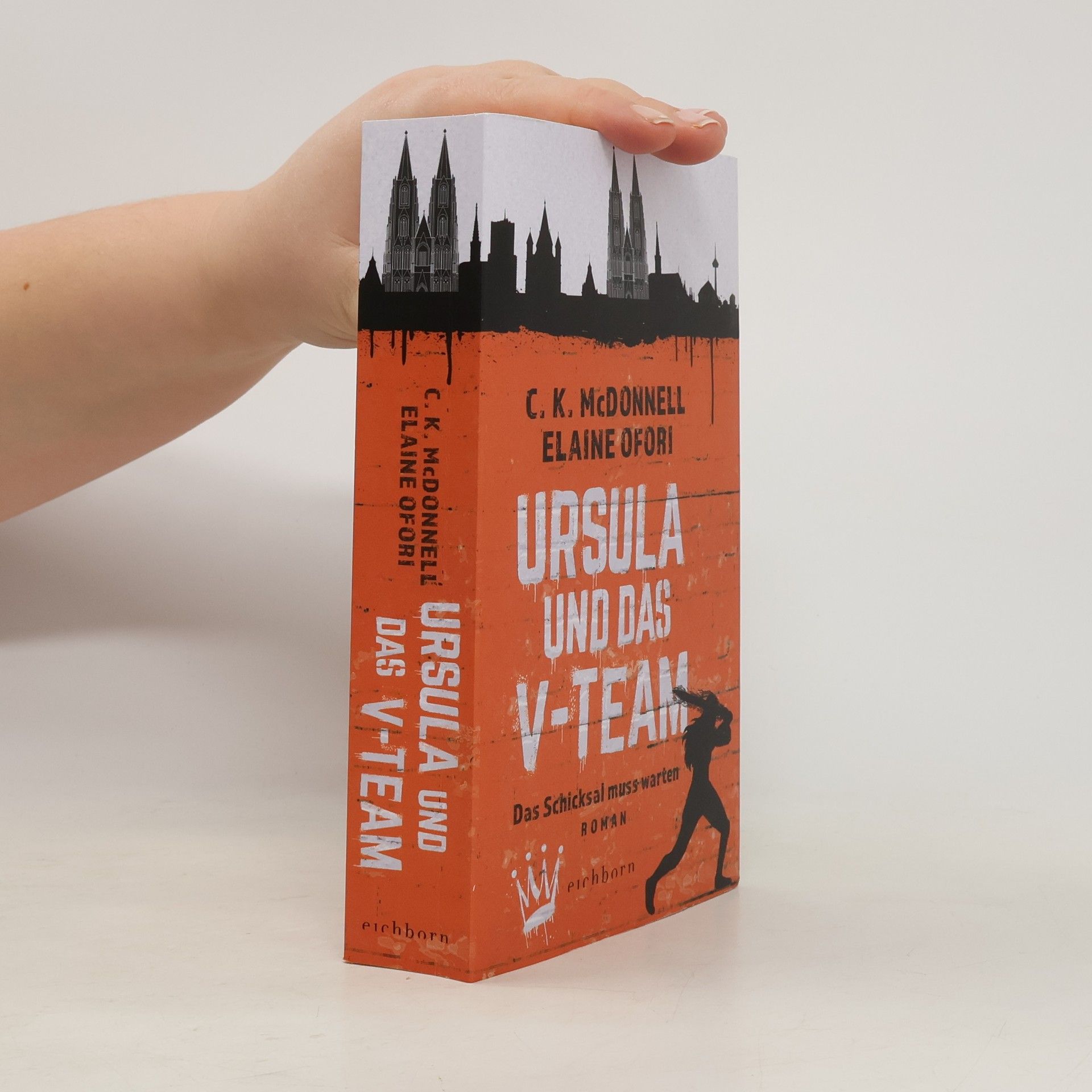 Elaine Ofori Ursula und das V-Team